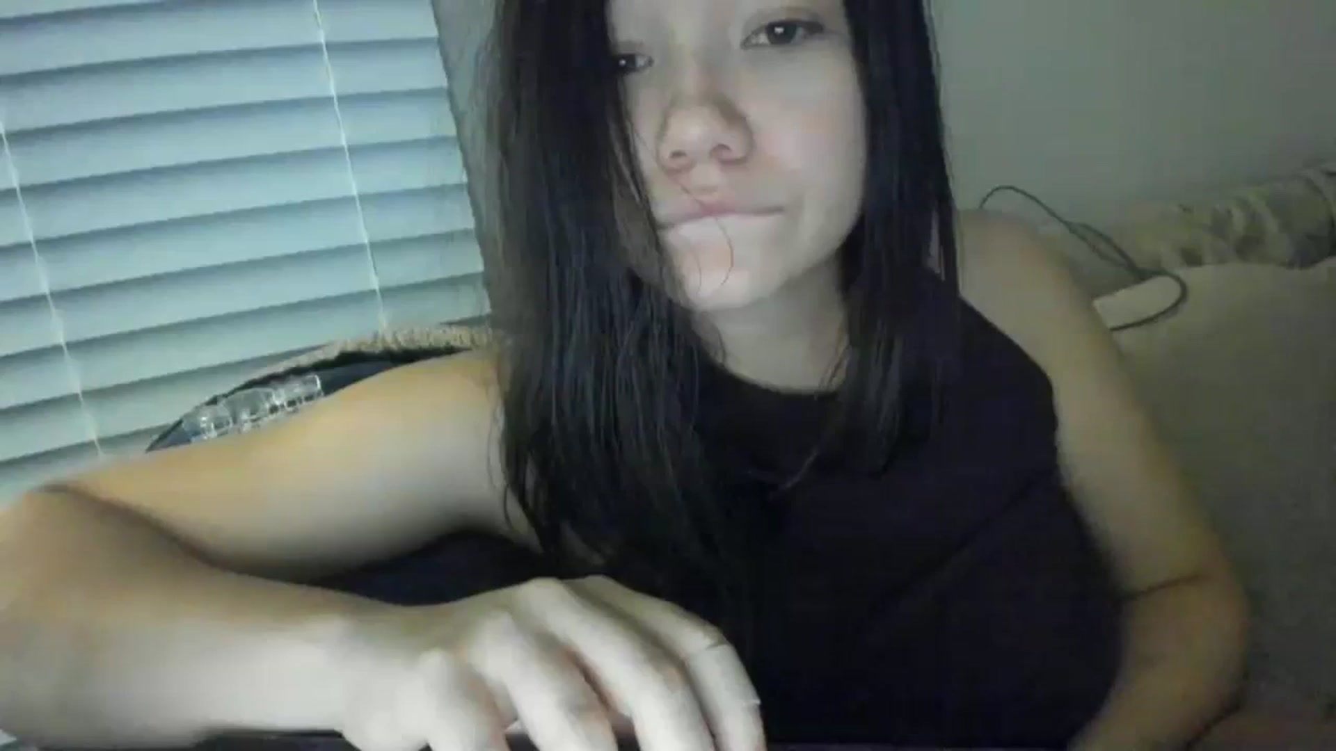 Gallery image thumbnail from imava's myfreecams stream on, 01/08/2024, 08:36 image 2 of 20