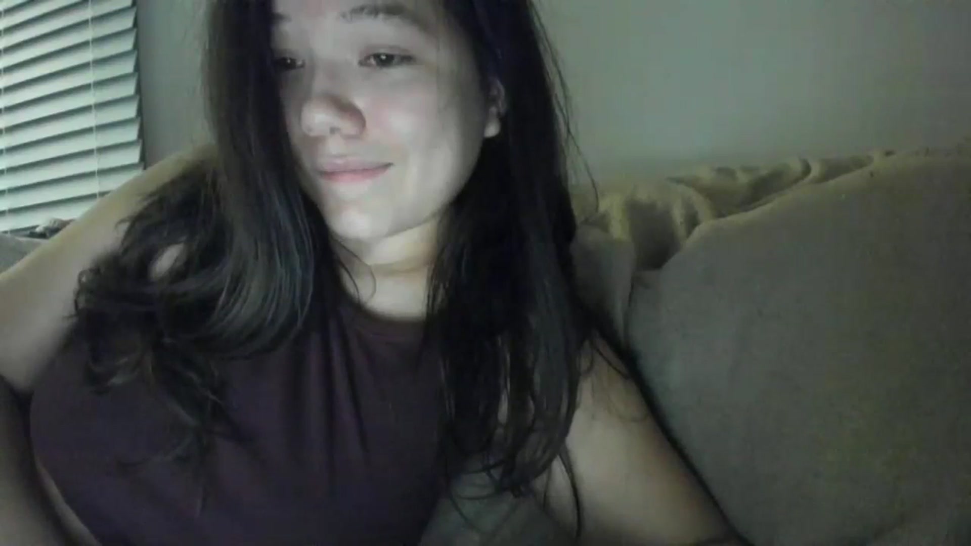 Gallery image thumbnail from imava's myfreecams stream on, 01/08/2024, 08:36 image 18 of 20