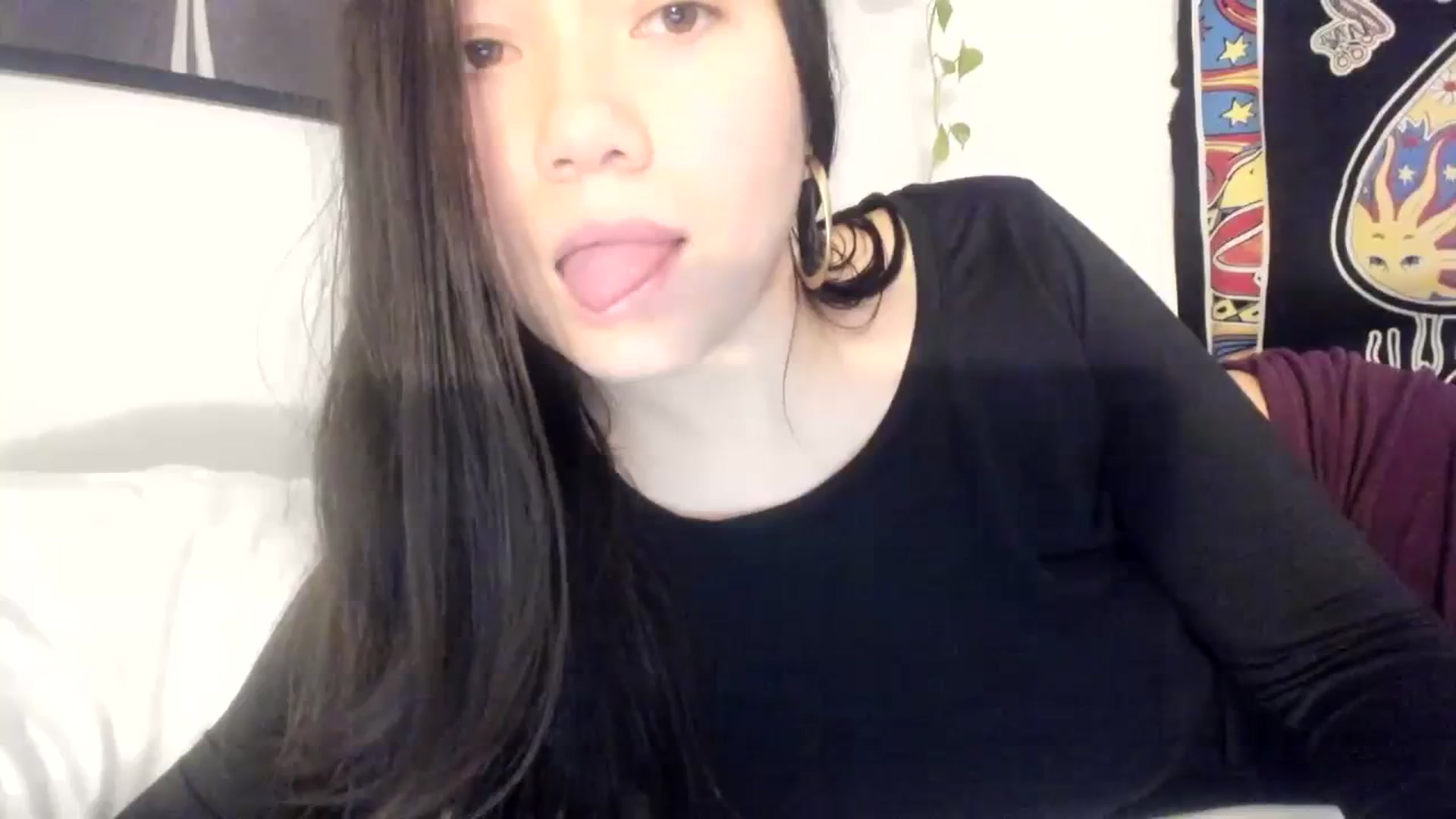 Gallery image thumbnail from imava's myfreecams stream on, 01/09/2024, 02:23 image 19 of 20