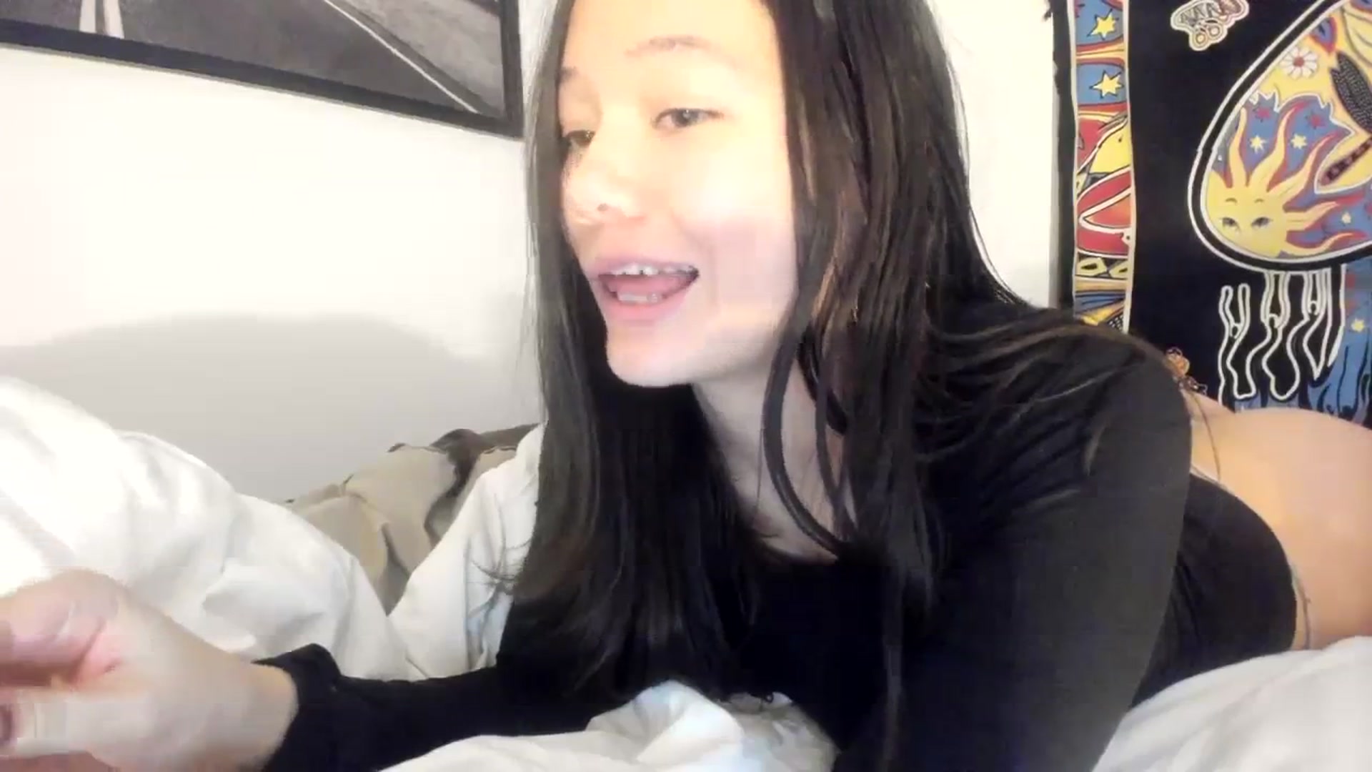 Gallery image thumbnail from imava's myfreecams stream on, 01/09/2024, 06:56 image 13 of 20