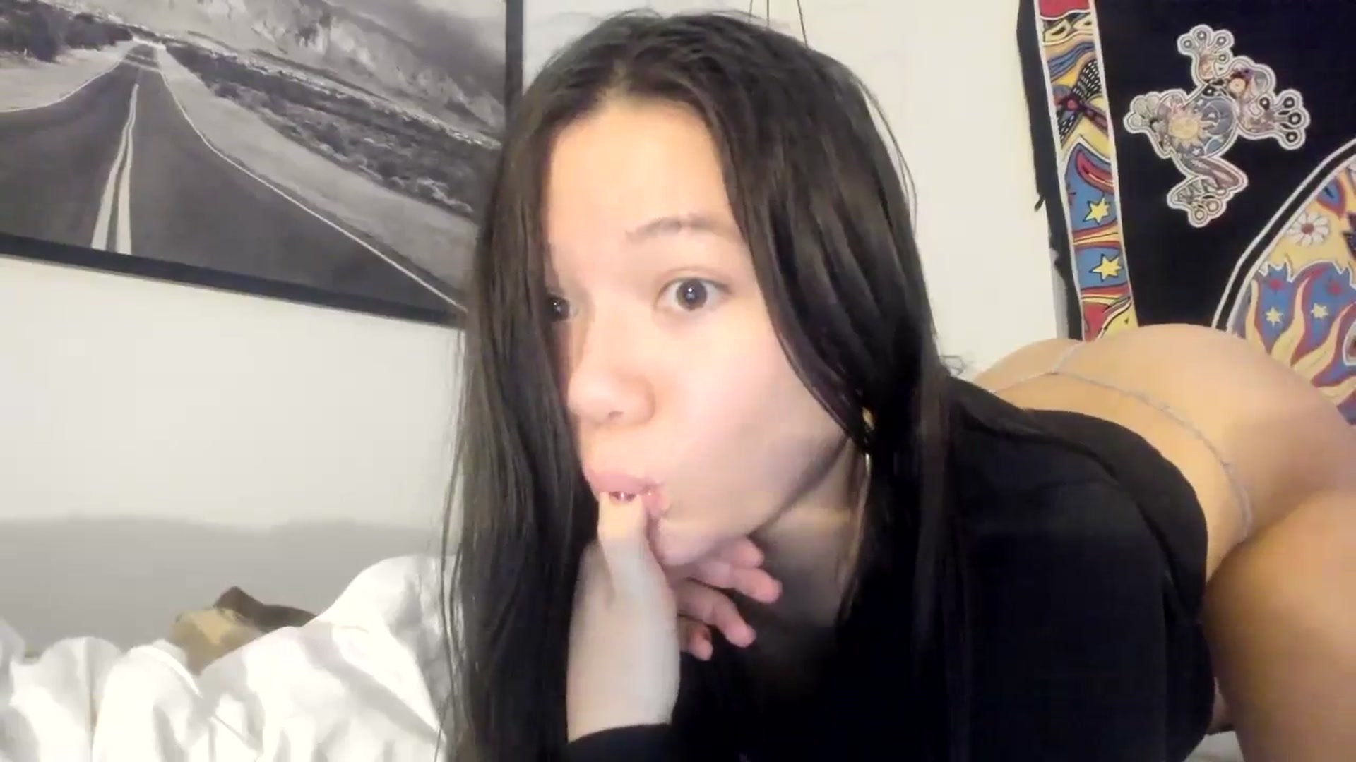 Gallery image thumbnail from imava's myfreecams stream on, 01/09/2024, 06:56 image 10 of 20