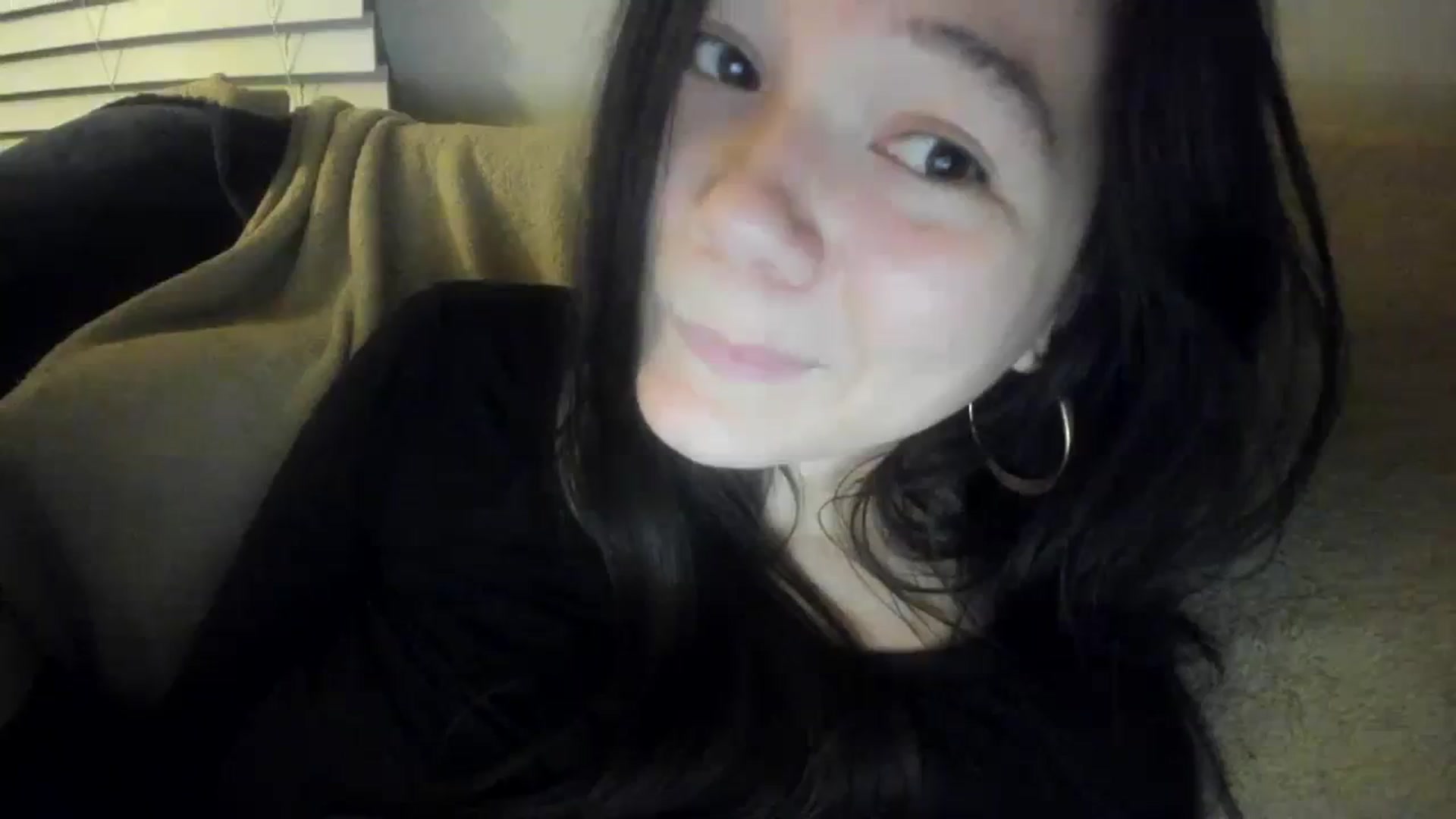 Gallery image thumbnail from imava's myfreecams stream on, 01/09/2024, 09:41 image 14 of 20