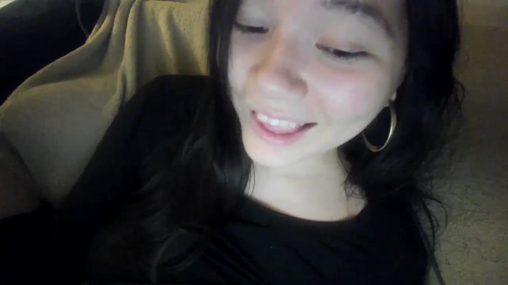 Gallery image thumbnail from imava's myfreecams stream on, 01/09/2024, 09:41 image 15 of 20
