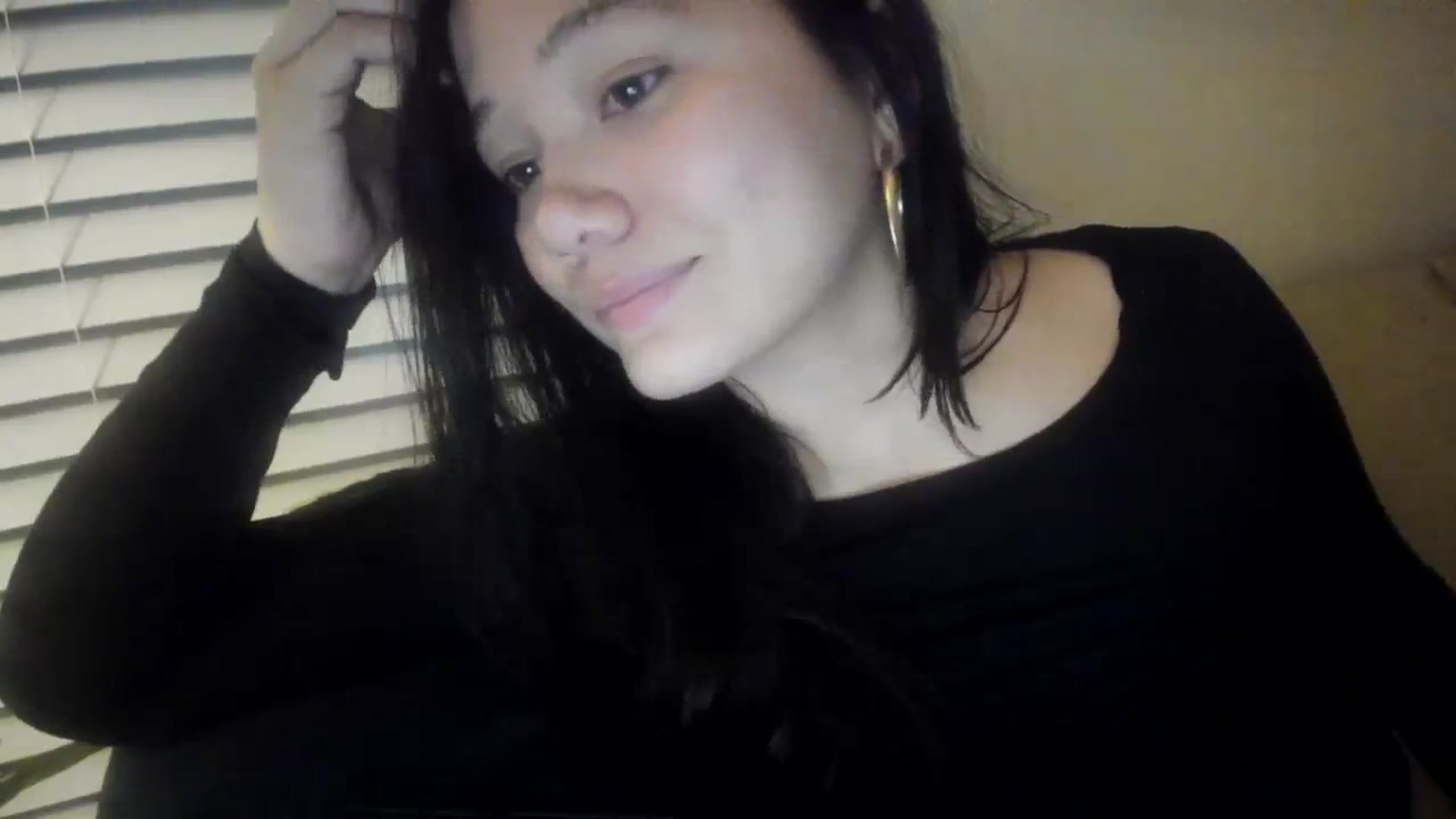 Gallery image thumbnail from imava's myfreecams stream on, 01/09/2024, 10:10 image 7 of 20