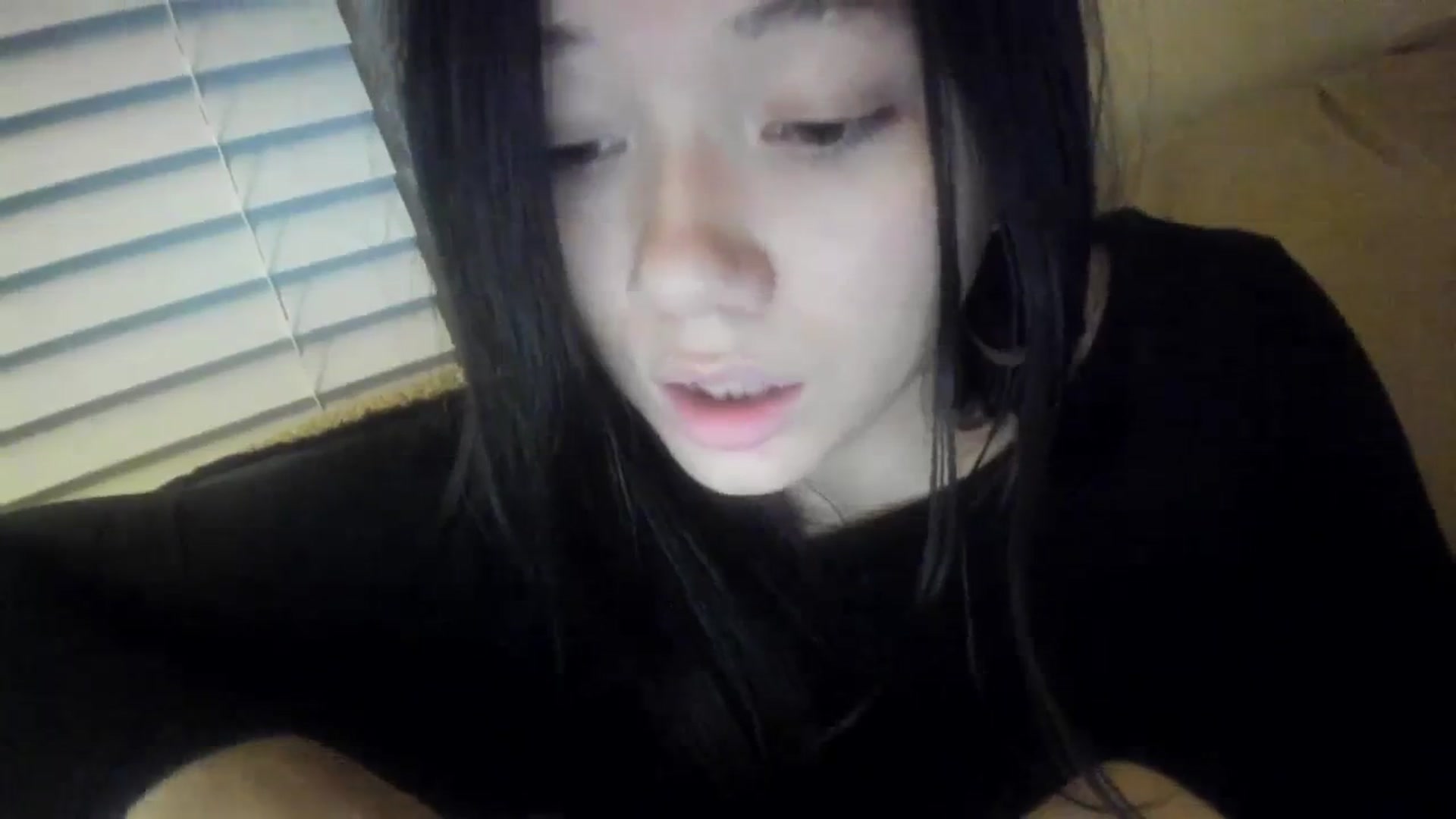 Gallery image thumbnail from imava's myfreecams stream on, 01/09/2024, 10:10 image 19 of 20