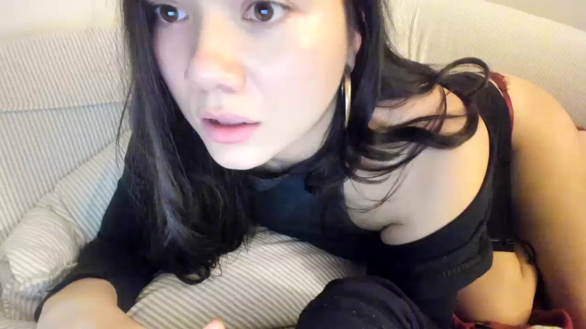 Gallery image thumbnail from imava's myfreecams stream on, 01/10/2024, 11:55 image 5 of 20