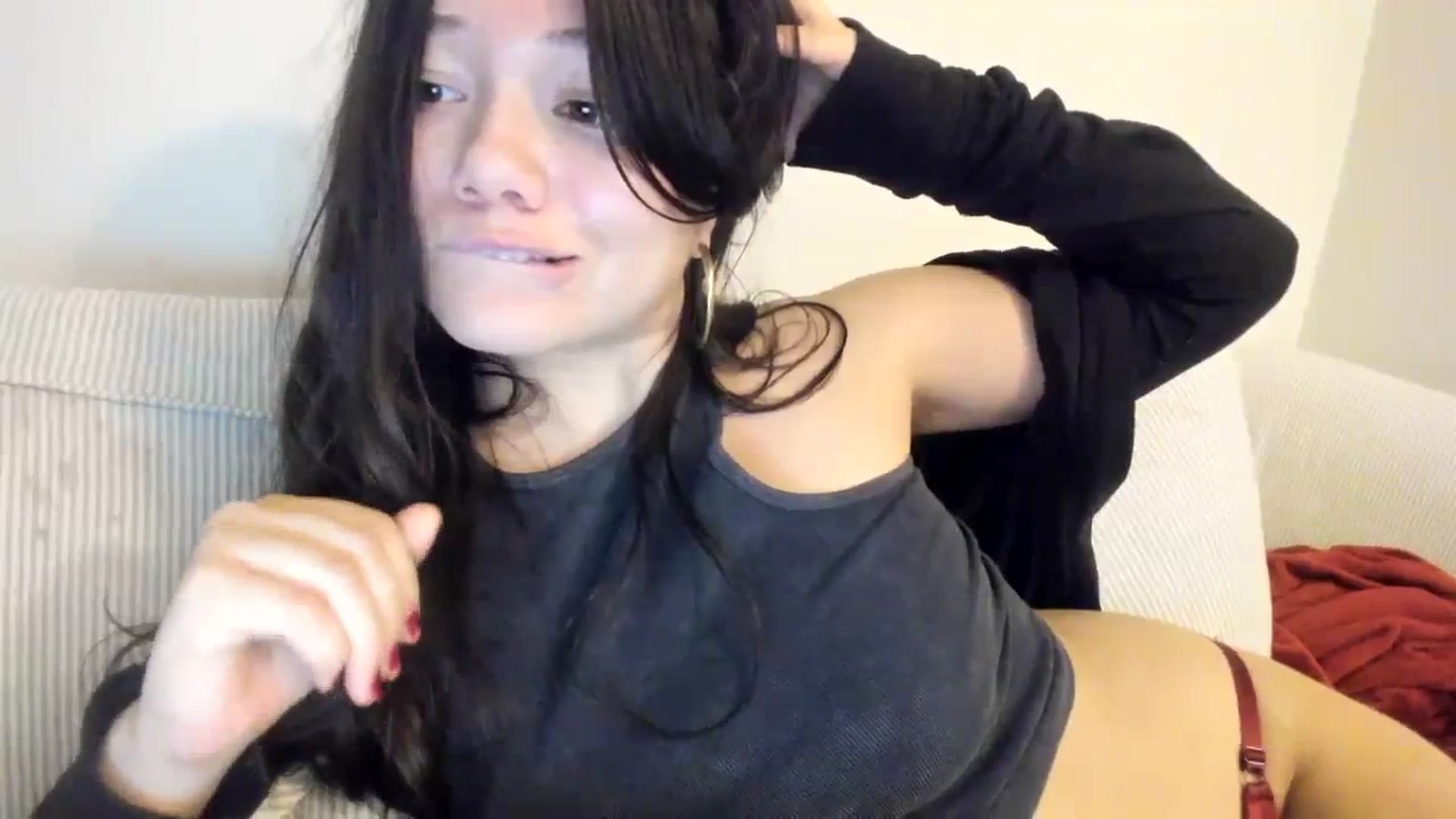 Gallery image thumbnail from imava's myfreecams stream on, 01/10/2024, 11:55 image 16 of 20