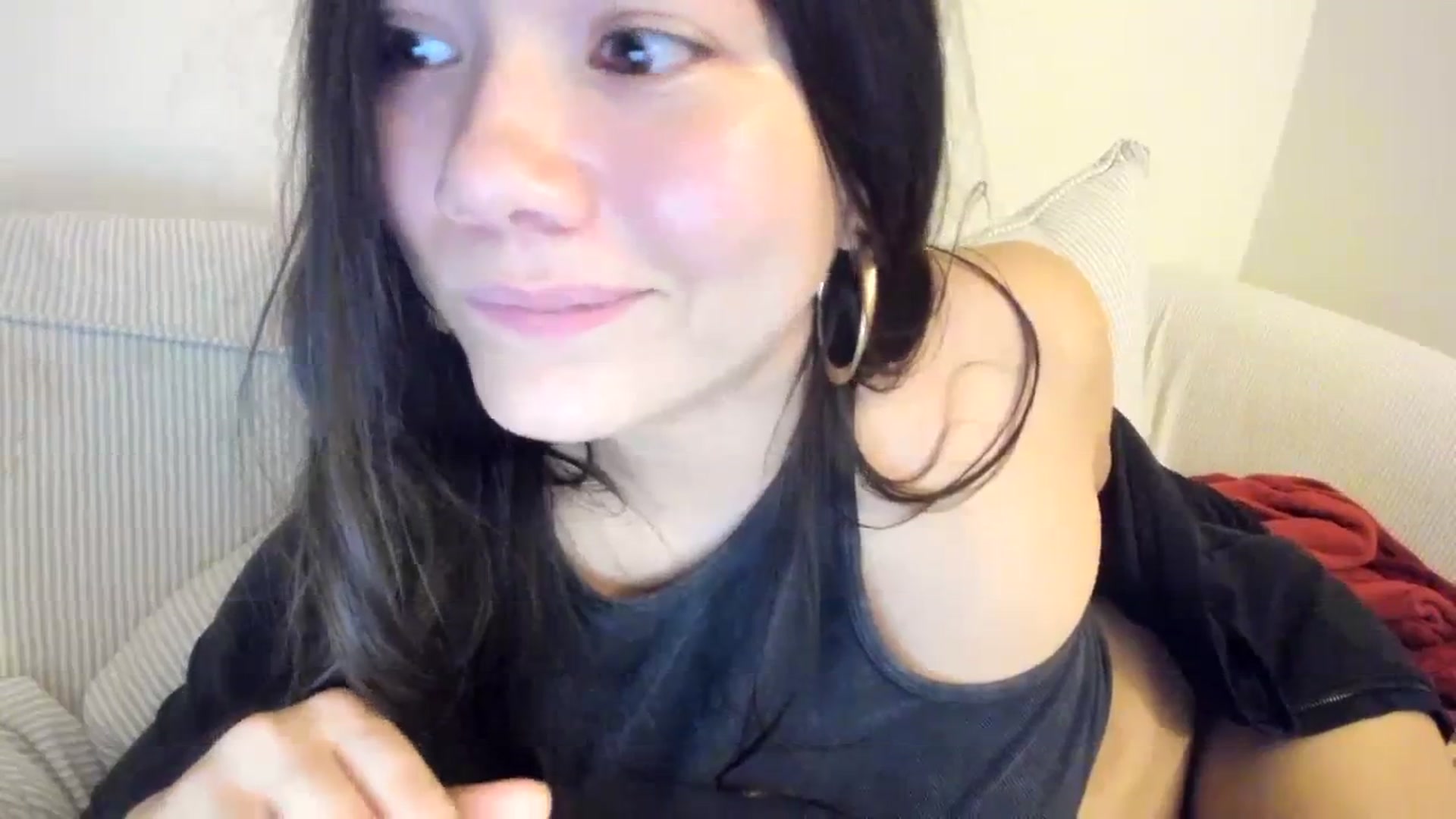 Gallery image thumbnail from imava's myfreecams stream on, 01/10/2024, 11:55 image 11 of 20