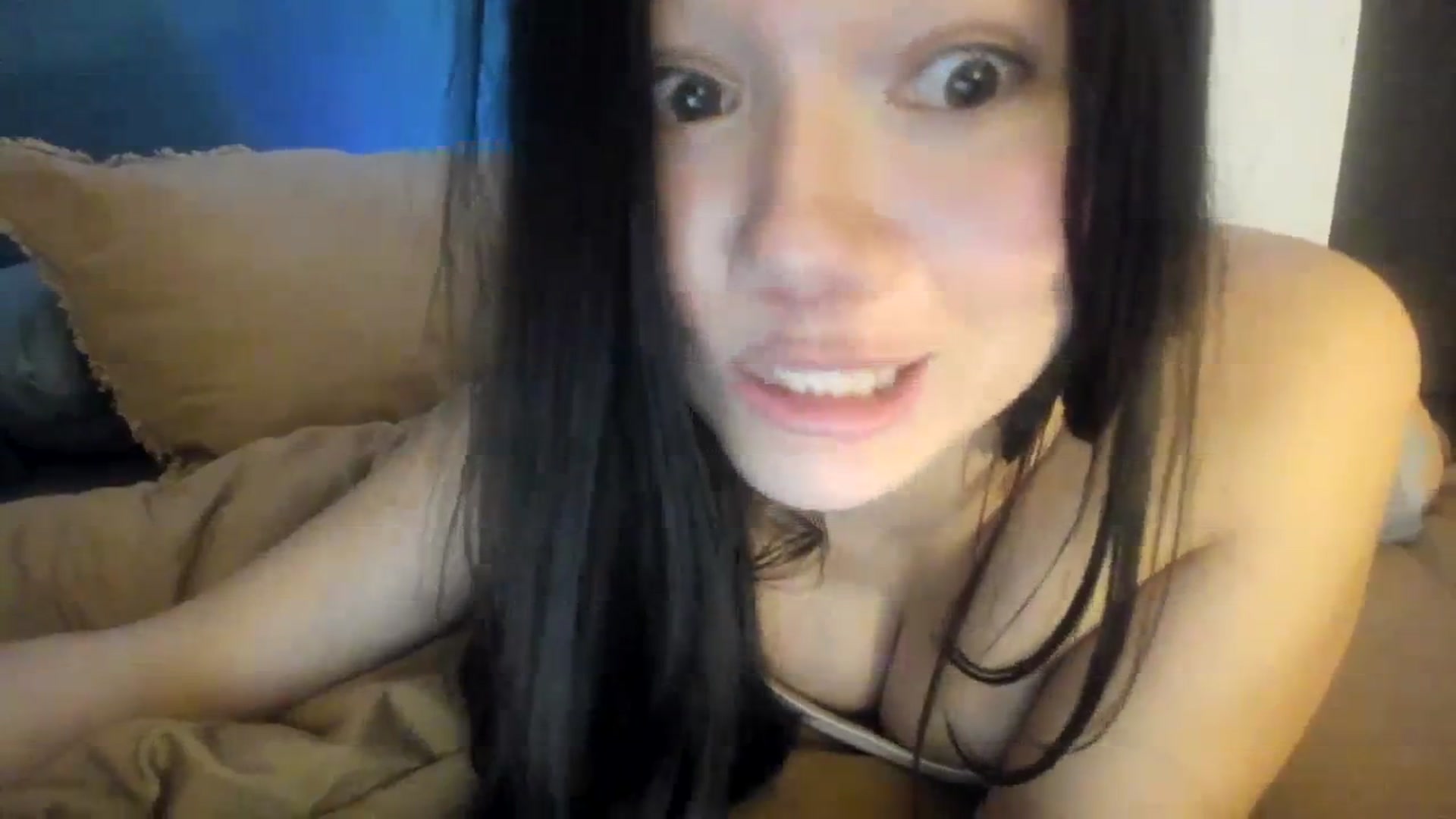 Gallery image thumbnail from imava's myfreecams stream on, 01/14/2024, 07:08 image 13 of 20