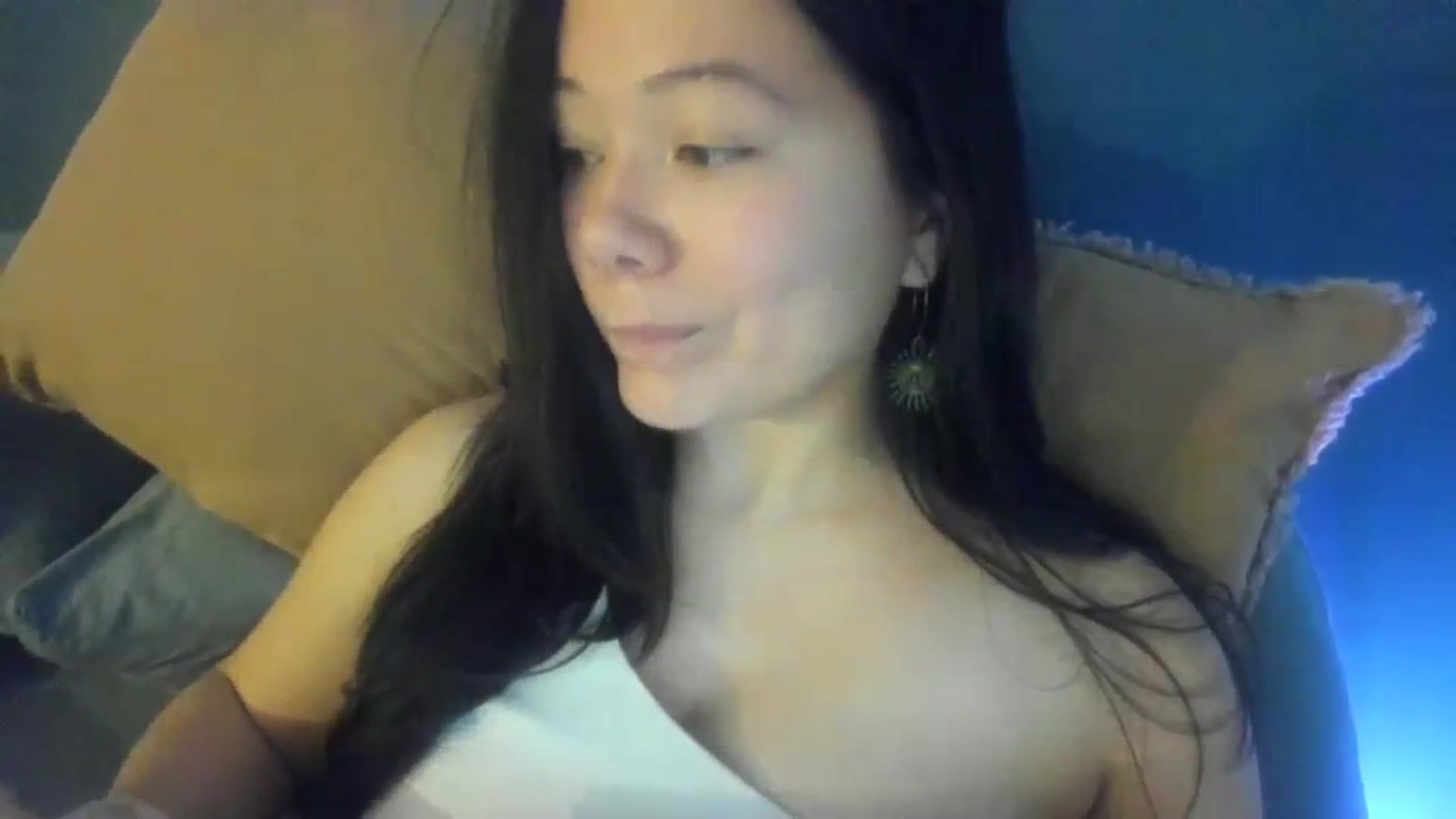 Gallery image thumbnail from imava's myfreecams stream on, 01/14/2024, 10:46 image 13 of 20
