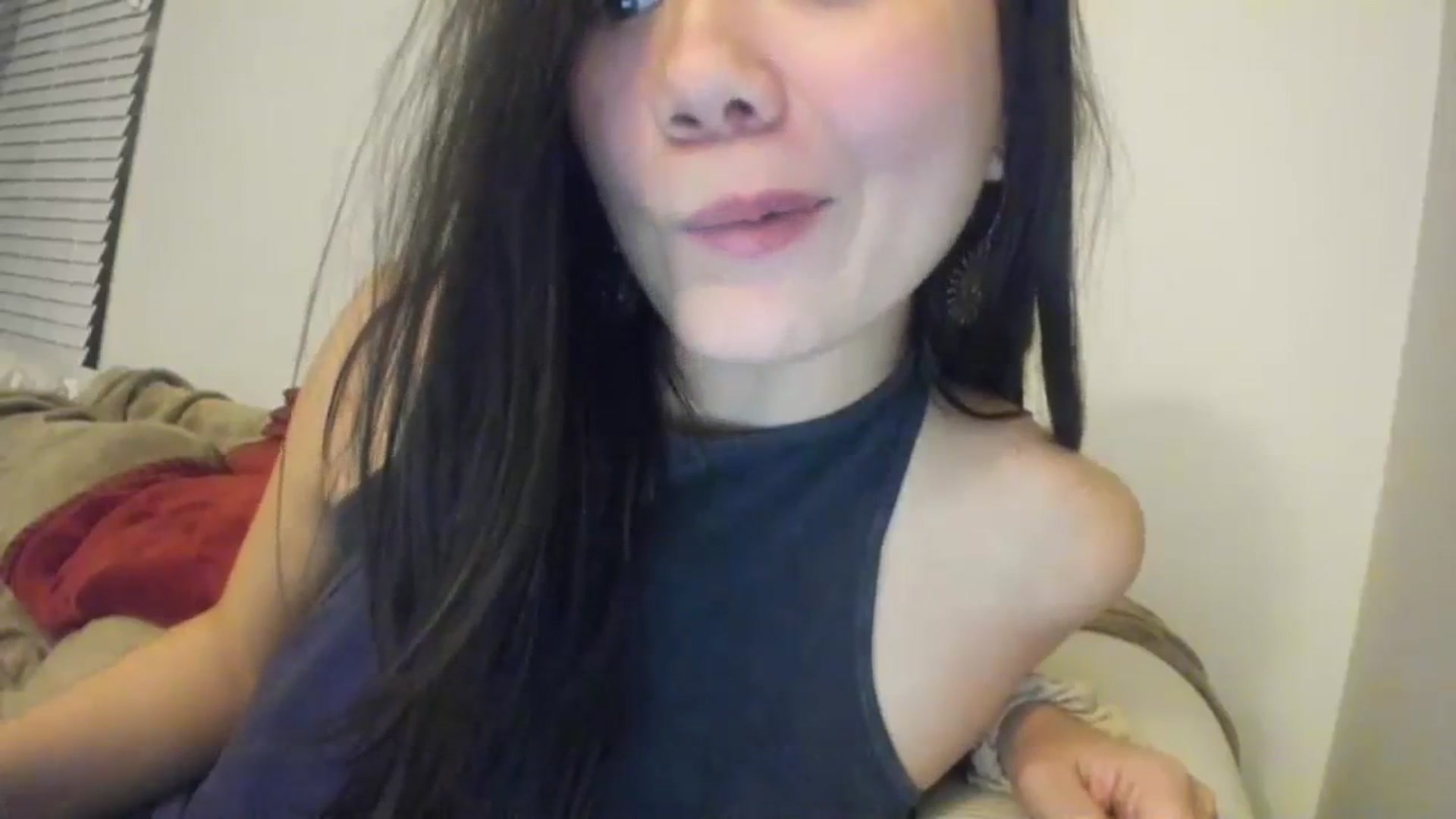 Gallery image thumbnail from imava's myfreecams stream on, 01/16/2024, 08:40 image 6 of 20