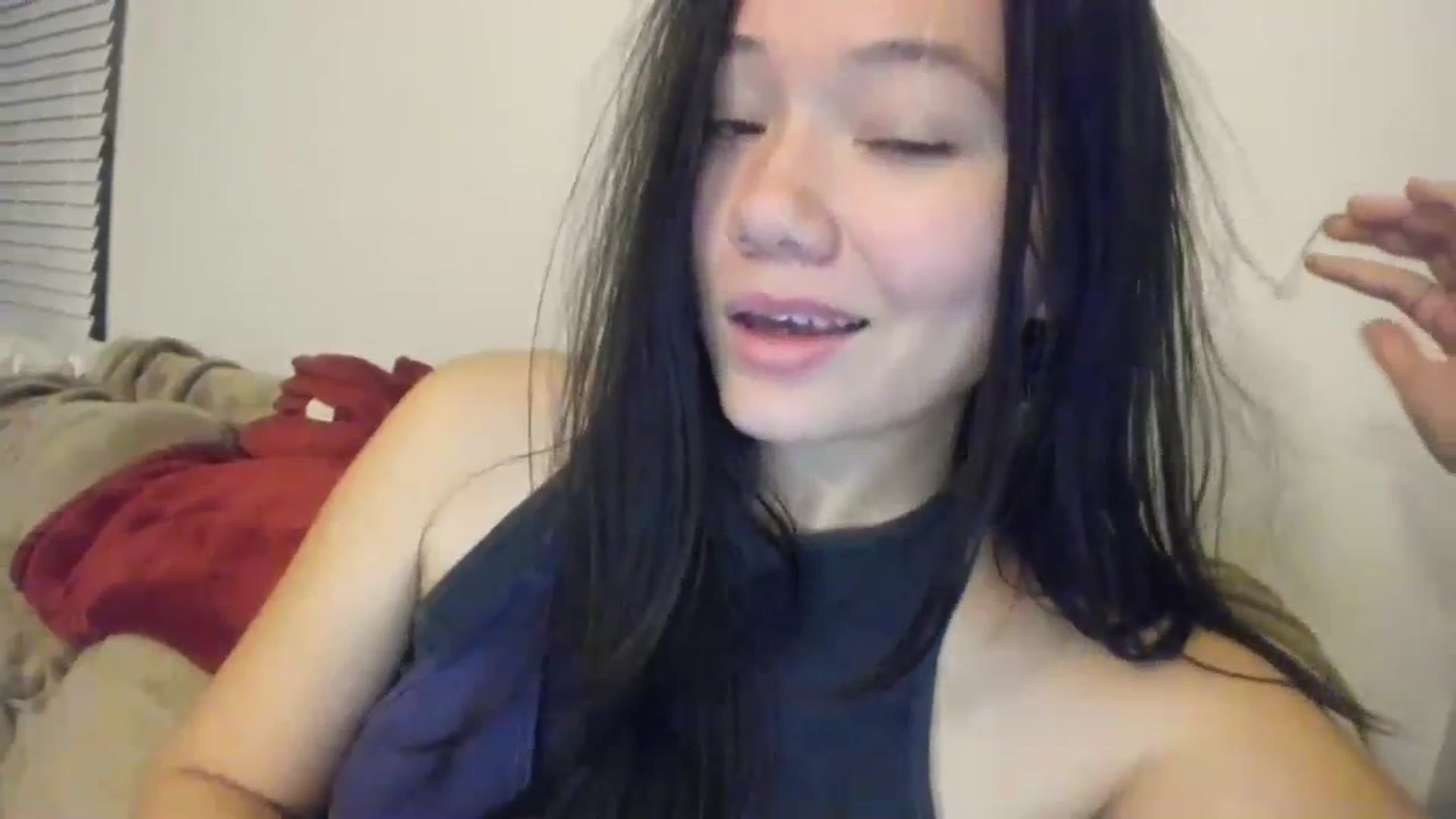Gallery image thumbnail from imava's myfreecams stream on, 01/16/2024, 08:40 image 18 of 20