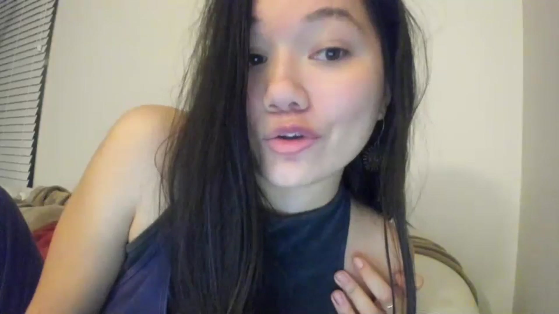 Gallery image thumbnail from imava's myfreecams stream on, 01/16/2024, 08:40 image 15 of 20