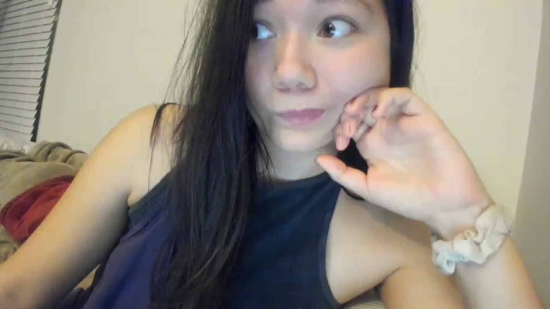 Gallery image thumbnail from imava's myfreecams stream on, 01/16/2024, 08:40 image 8 of 20