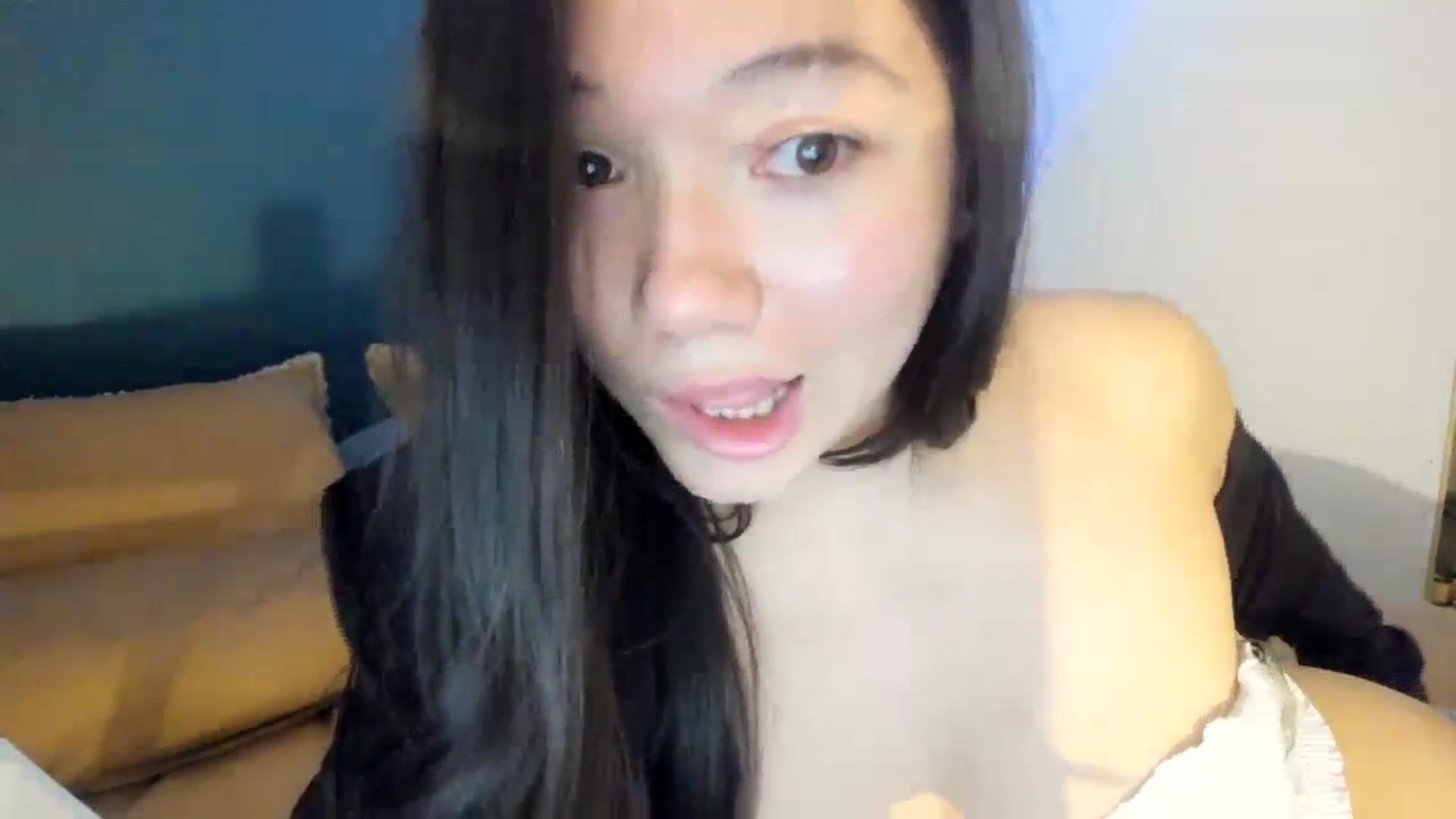 Gallery image thumbnail from imava's myfreecams stream on, 01/18/2024, 04:17 image 7 of 20