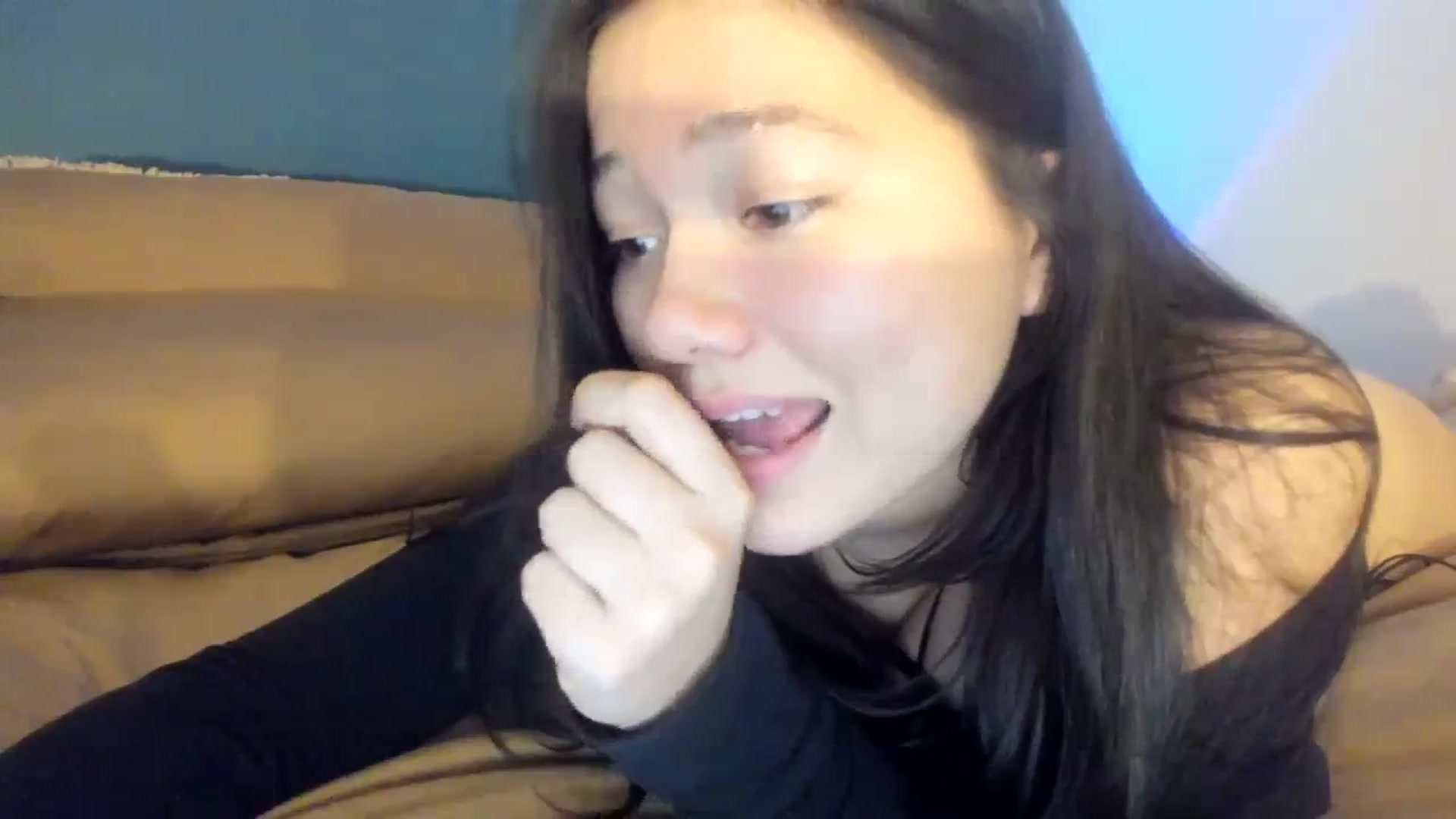 Gallery image thumbnail from imava's myfreecams stream on, 01/18/2024, 07:31 image 14 of 20