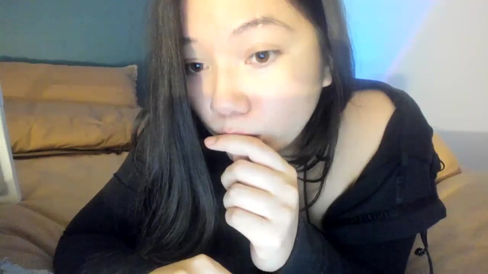 Gallery image thumbnail from imava's myfreecams stream on, 01/18/2024, 07:31 image 5 of 20