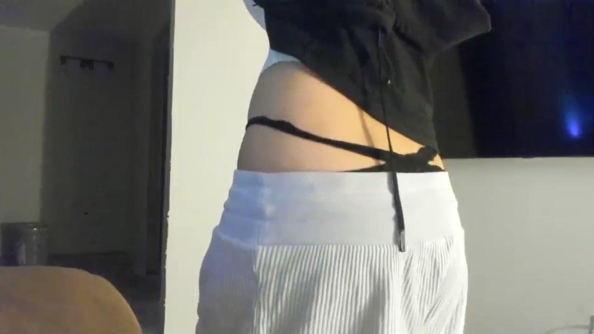 Gallery image thumbnail from imava's myfreecams stream on, 01/19/2024, 10:32 image 13 of 20