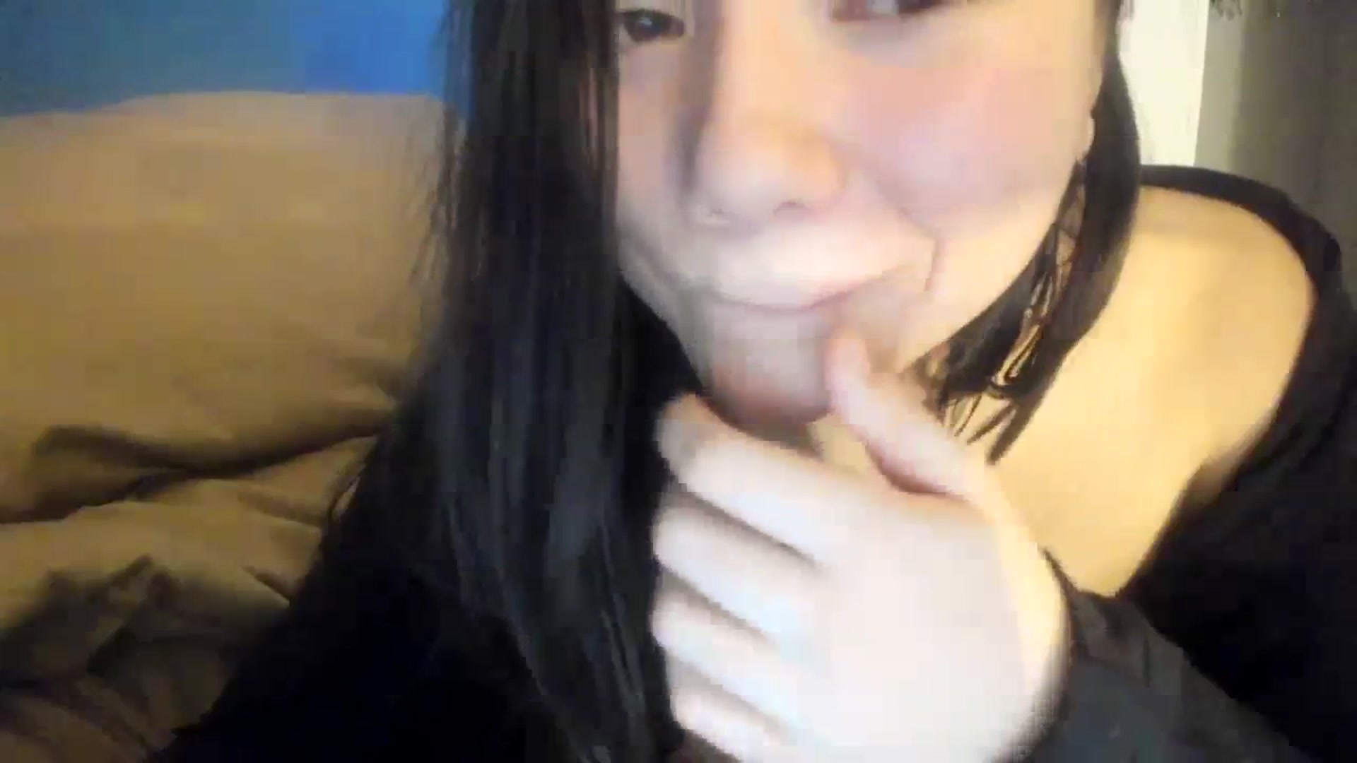 Gallery image thumbnail from imava's myfreecams stream on, 01/21/2024, 10:50 image 8 of 20