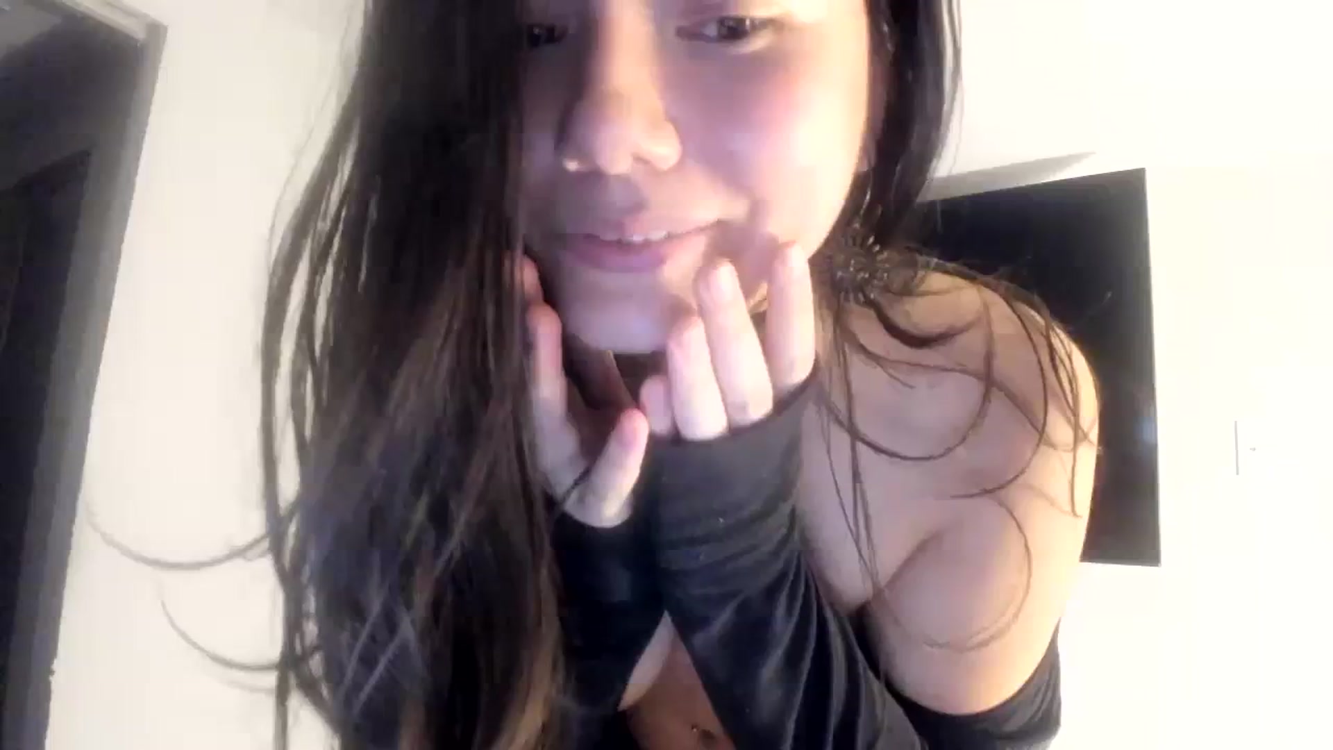 Gallery image thumbnail from imava's myfreecams stream on, 01/21/2024, 10:50 image 1 of 20