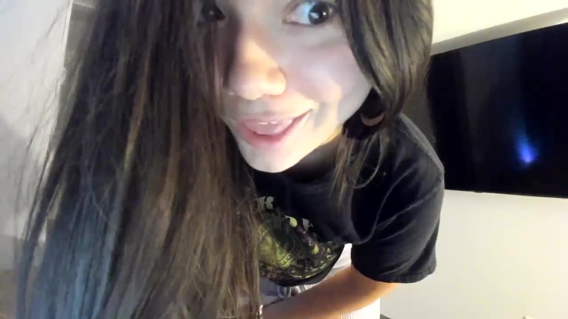 Gallery image thumbnail from imava's myfreecams stream on, 01/24/2024, 03:54 image 9 of 20