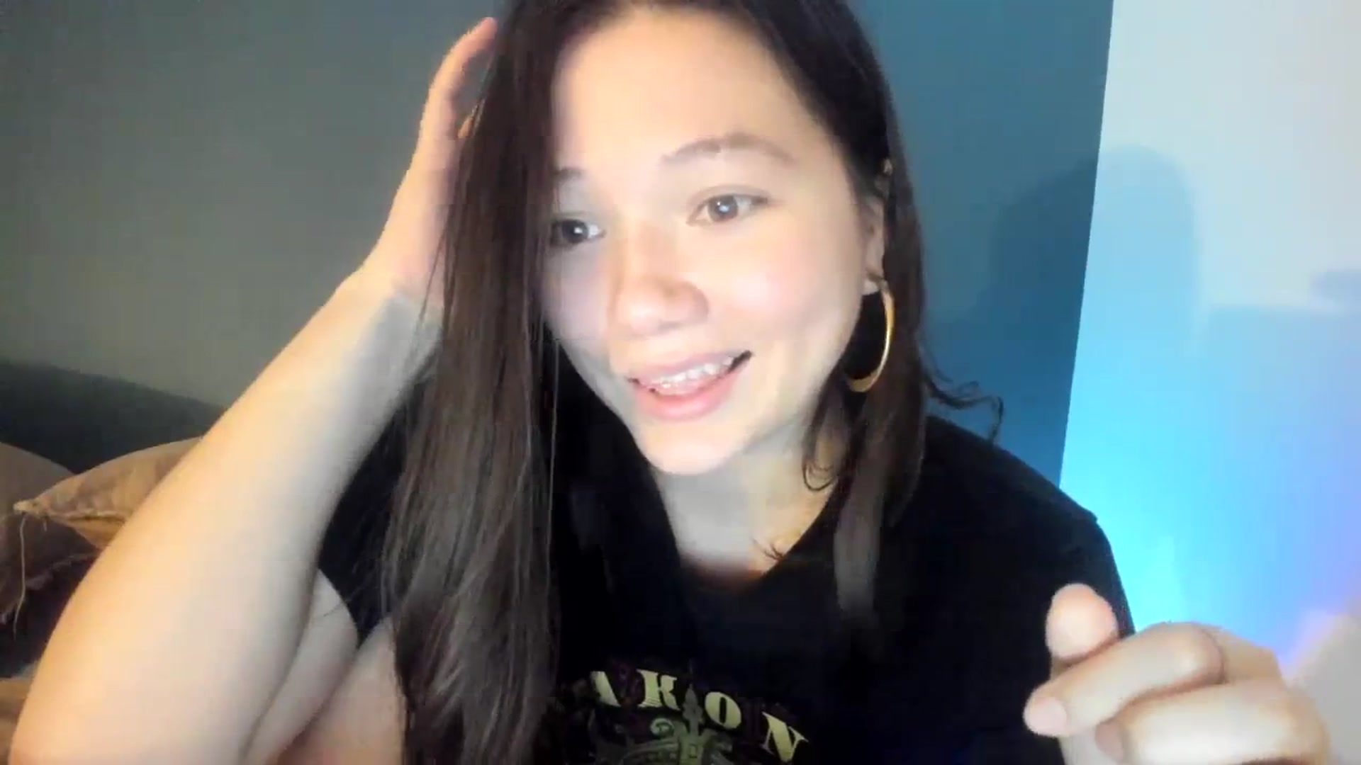 Gallery image thumbnail from imava's myfreecams stream on, 01/24/2024, 08:40 image 14 of 20