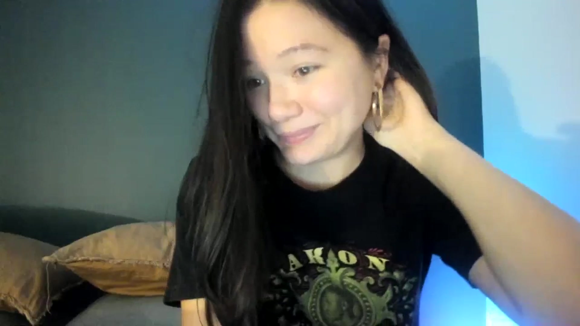 Gallery image thumbnail from imava's myfreecams stream on, 01/24/2024, 08:40 image 12 of 20