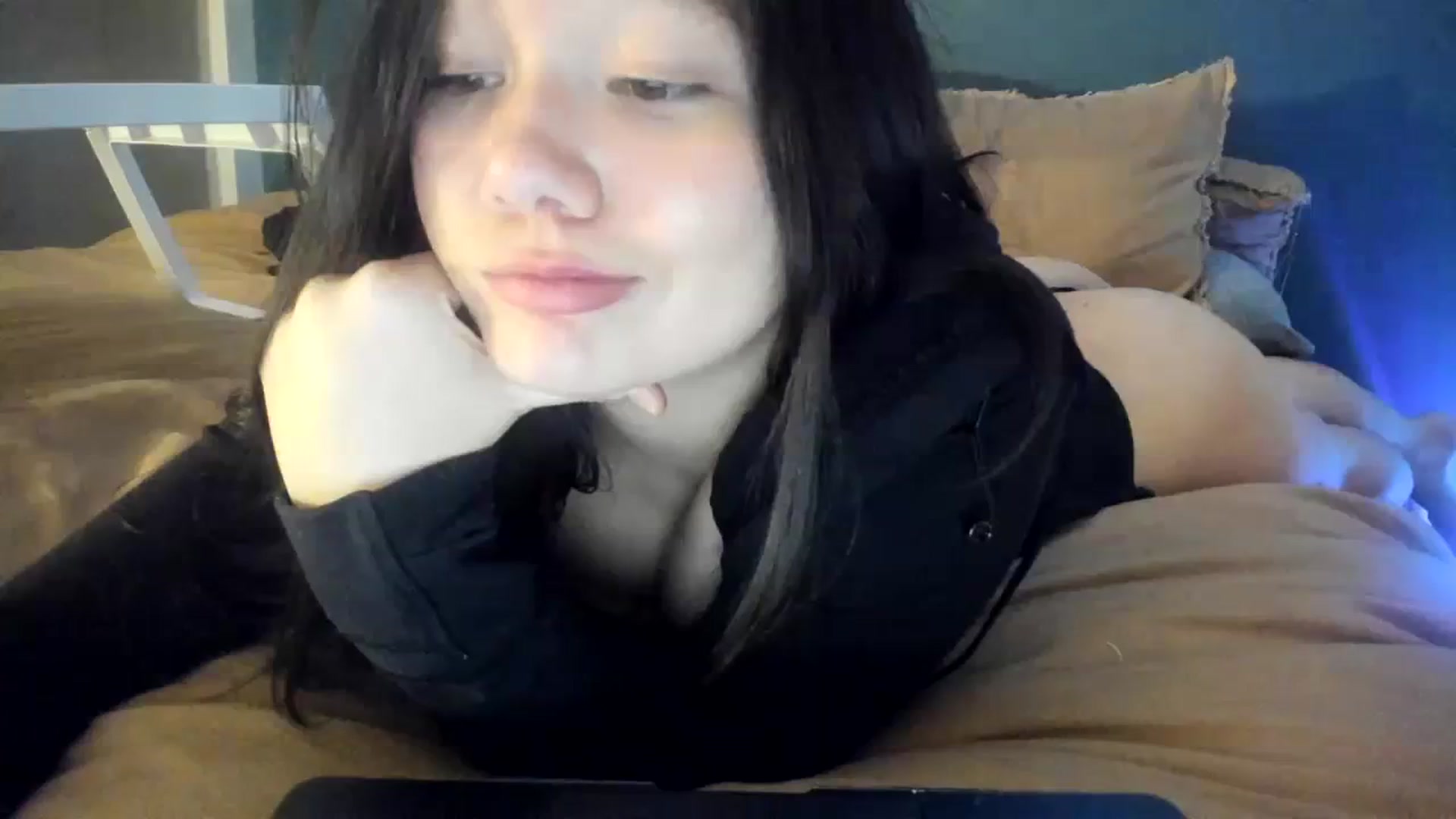 Gallery image thumbnail from imava's myfreecams stream on, 01/24/2024, 11:39 image 8 of 20