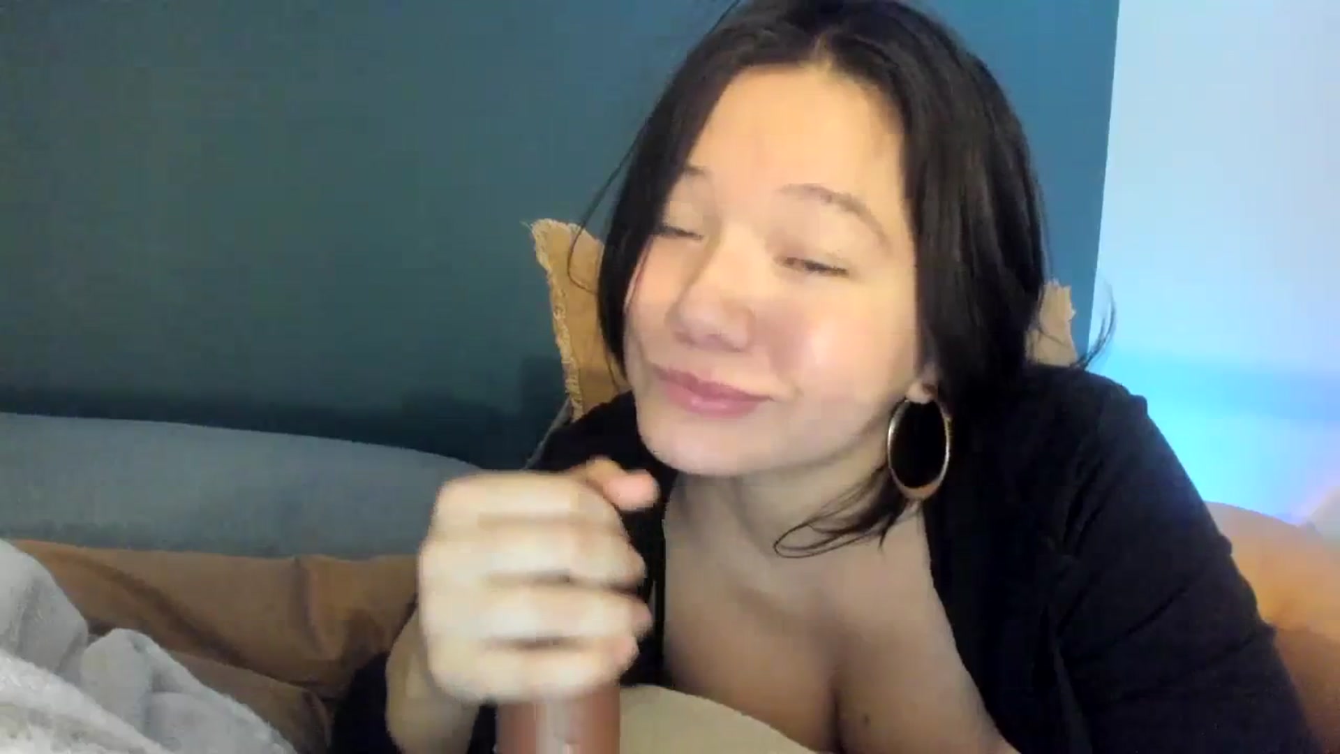 Gallery image thumbnail from imava's myfreecams stream on, 01/24/2024, 11:39 image 19 of 20