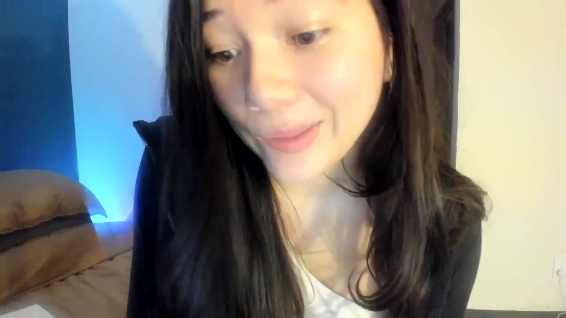 Gallery image thumbnail from imava's myfreecams stream on, 01/25/2024, 08:56 image 13 of 20