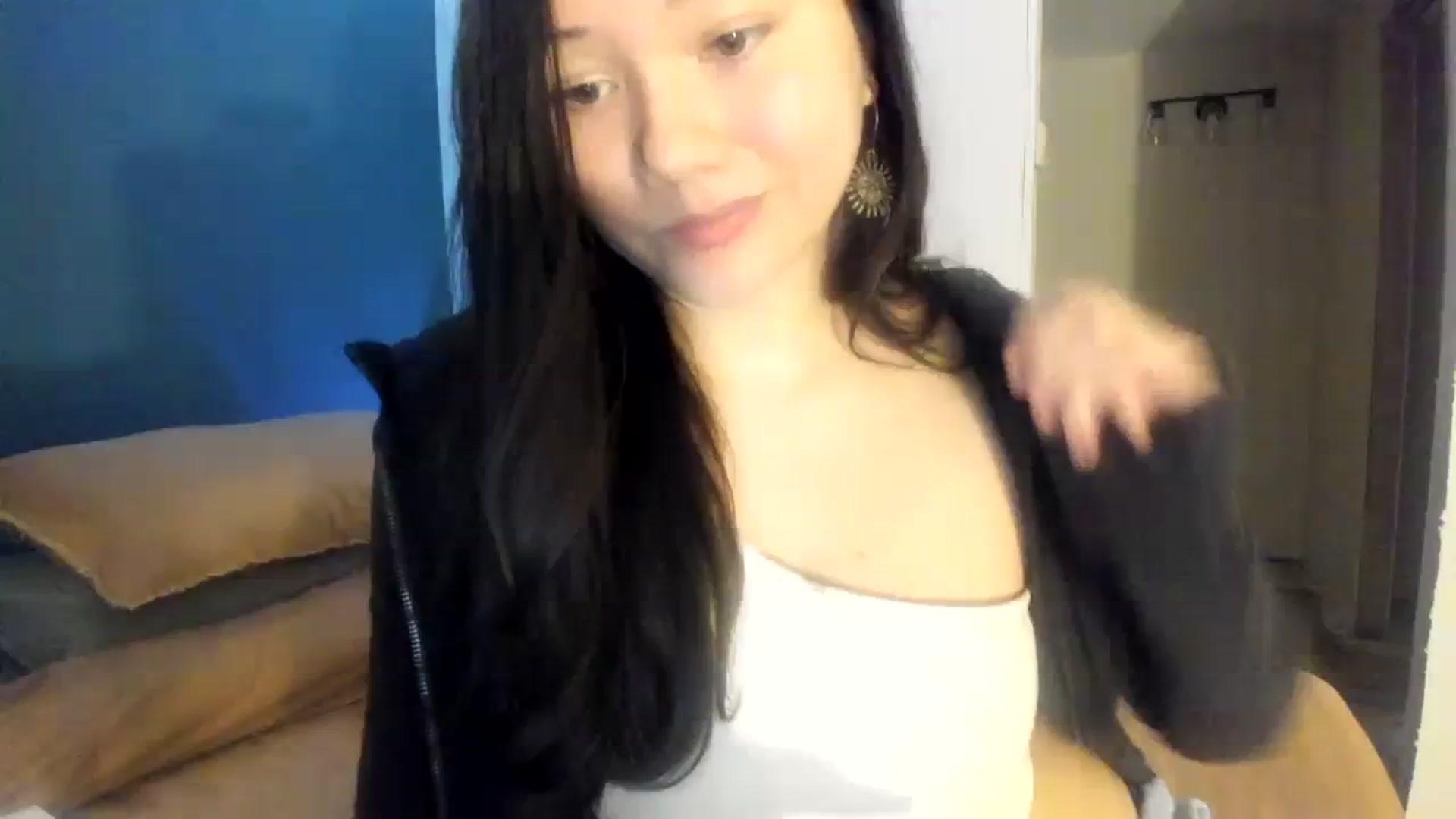 Gallery image thumbnail from imava's myfreecams stream on, 01/25/2024, 08:56 image 1 of 20