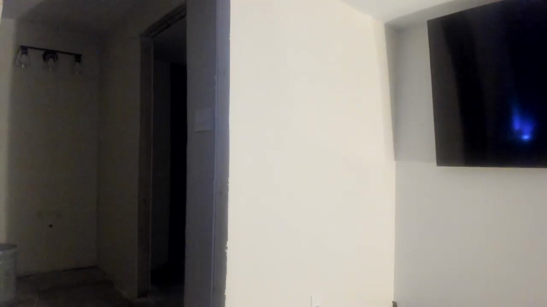 Gallery image thumbnail from imava's myfreecams stream on, 01/25/2024, 13:25 image 15 of 20