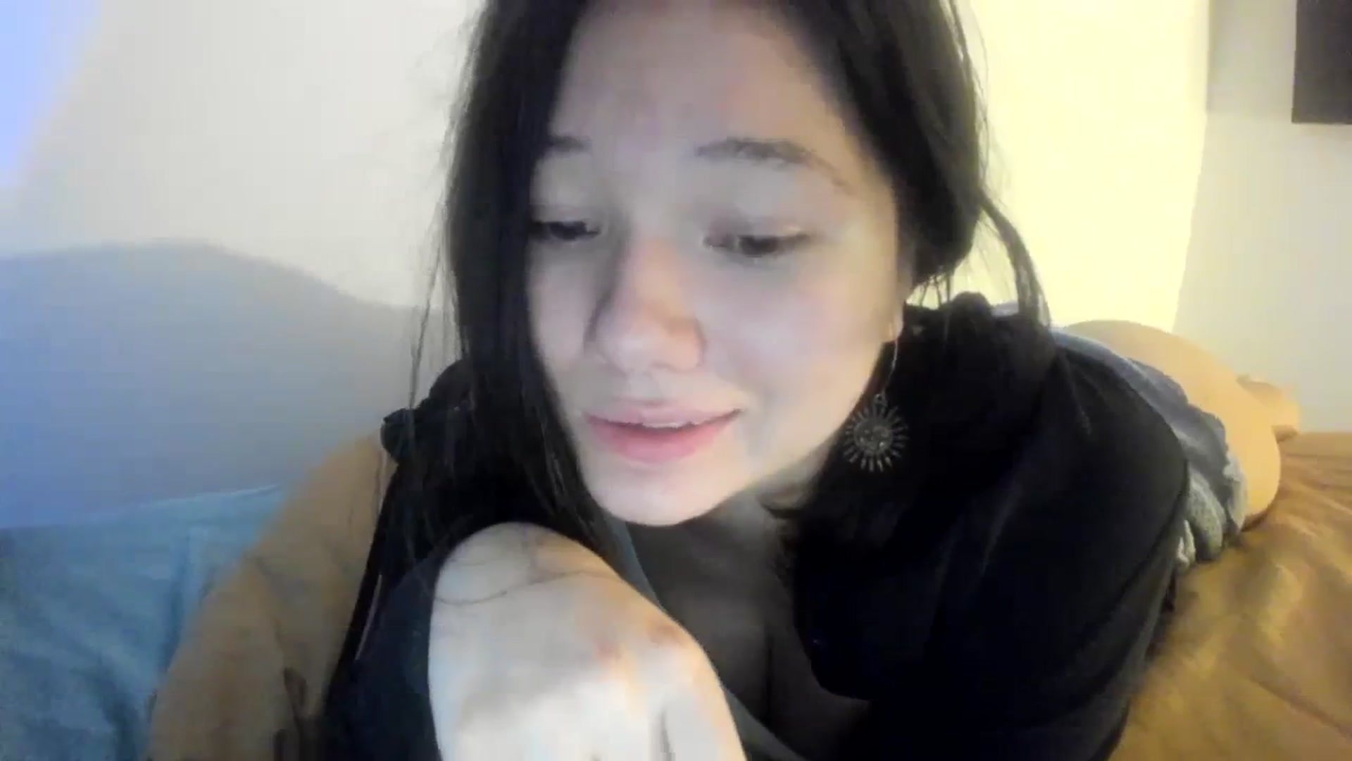 Gallery image thumbnail from imava's myfreecams stream on, 01/25/2024, 15:32 image 3 of 20
