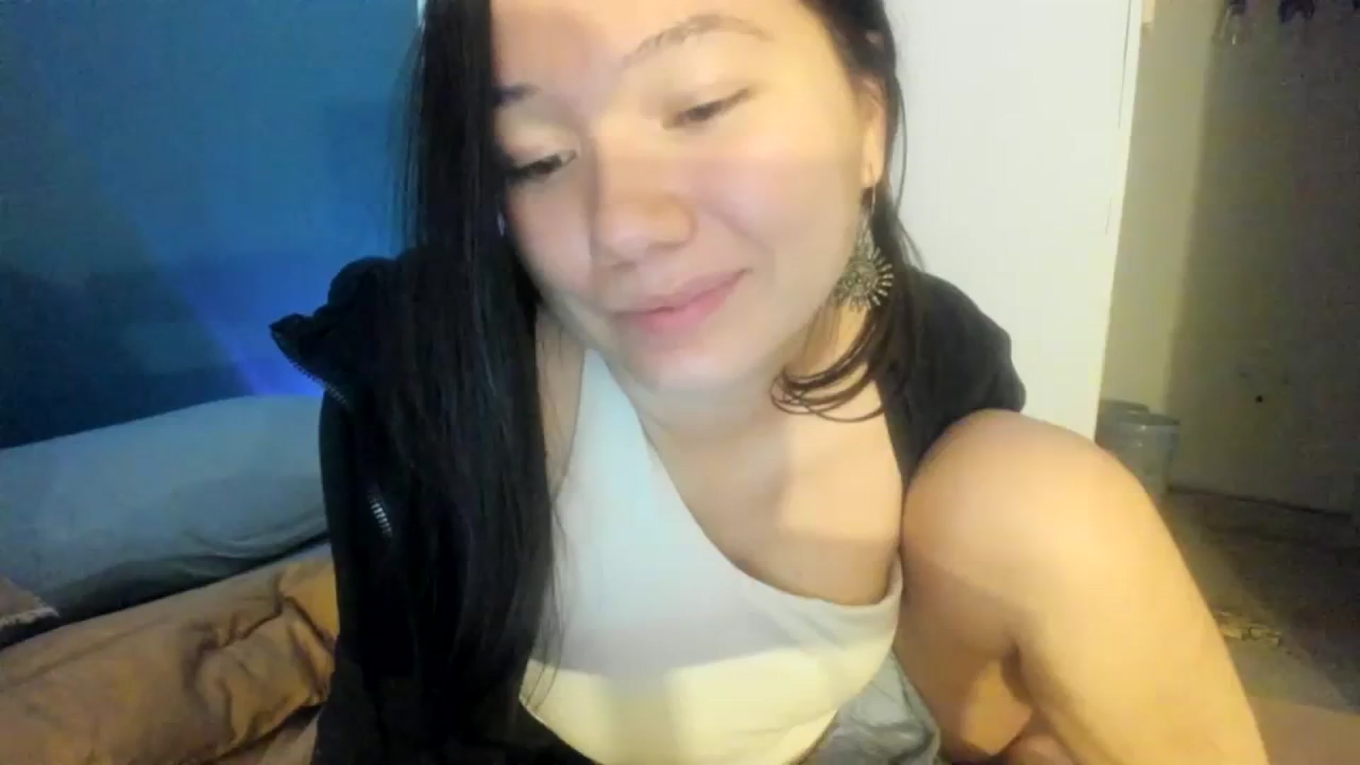 Gallery image thumbnail from imava's myfreecams stream on, 01/25/2024, 15:32 image 1 of 20