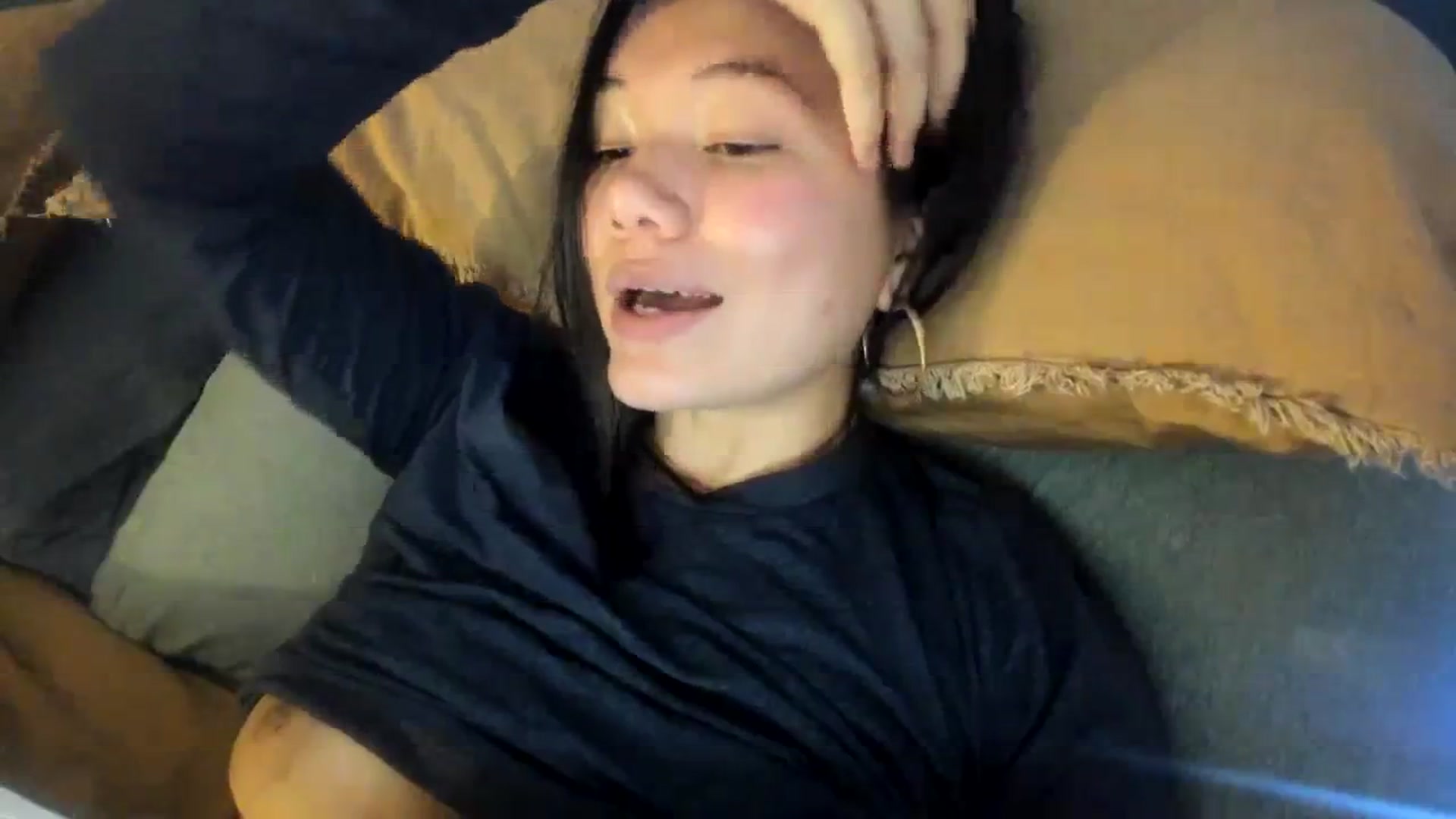 Gallery image thumbnail from imava's myfreecams stream on, 01/26/2024, 10:49 image 9 of 20