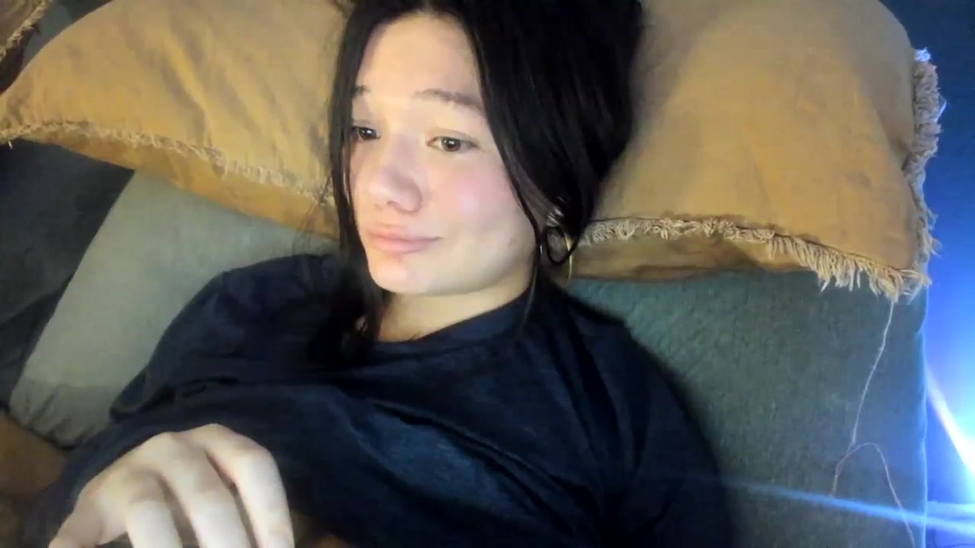Gallery image thumbnail from imava's myfreecams stream on, 01/26/2024, 10:49 image 13 of 20
