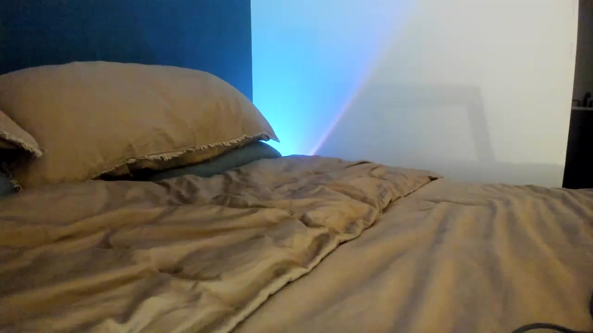 Gallery image thumbnail from imava's myfreecams stream on, 01/28/2024, 08:35 image 17 of 20