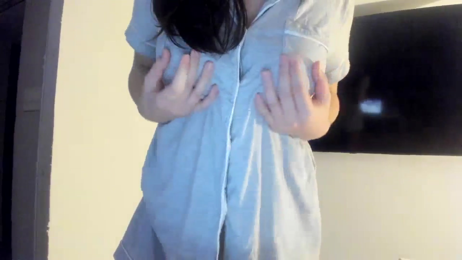 Gallery image thumbnail from imava's myfreecams stream on, 01/28/2024, 08:35 image 4 of 20
