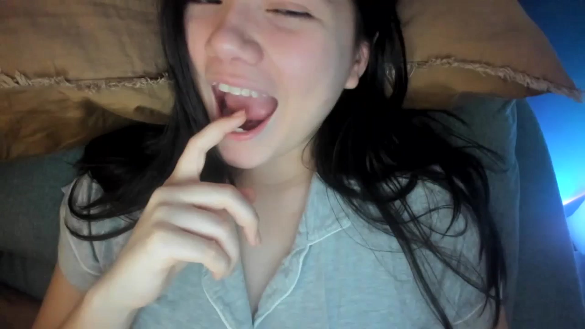 Gallery image thumbnail from imava's myfreecams stream on, 01/28/2024, 10:40 image 1 of 20