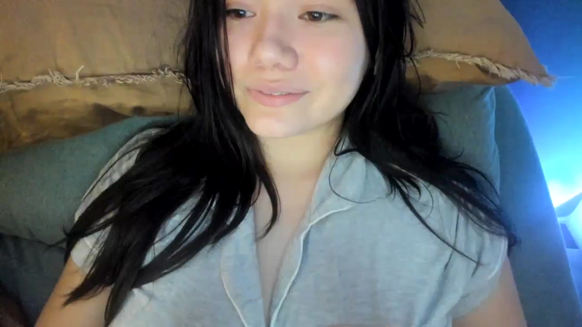 Gallery image thumbnail from imava's myfreecams stream on, 01/28/2024, 10:40 image 12 of 20