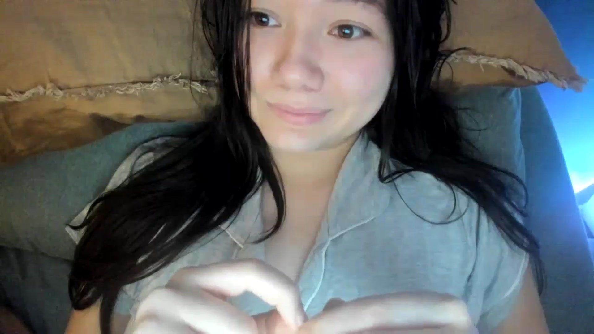 Gallery image thumbnail from imava's myfreecams stream on, 01/28/2024, 10:40 image 8 of 20