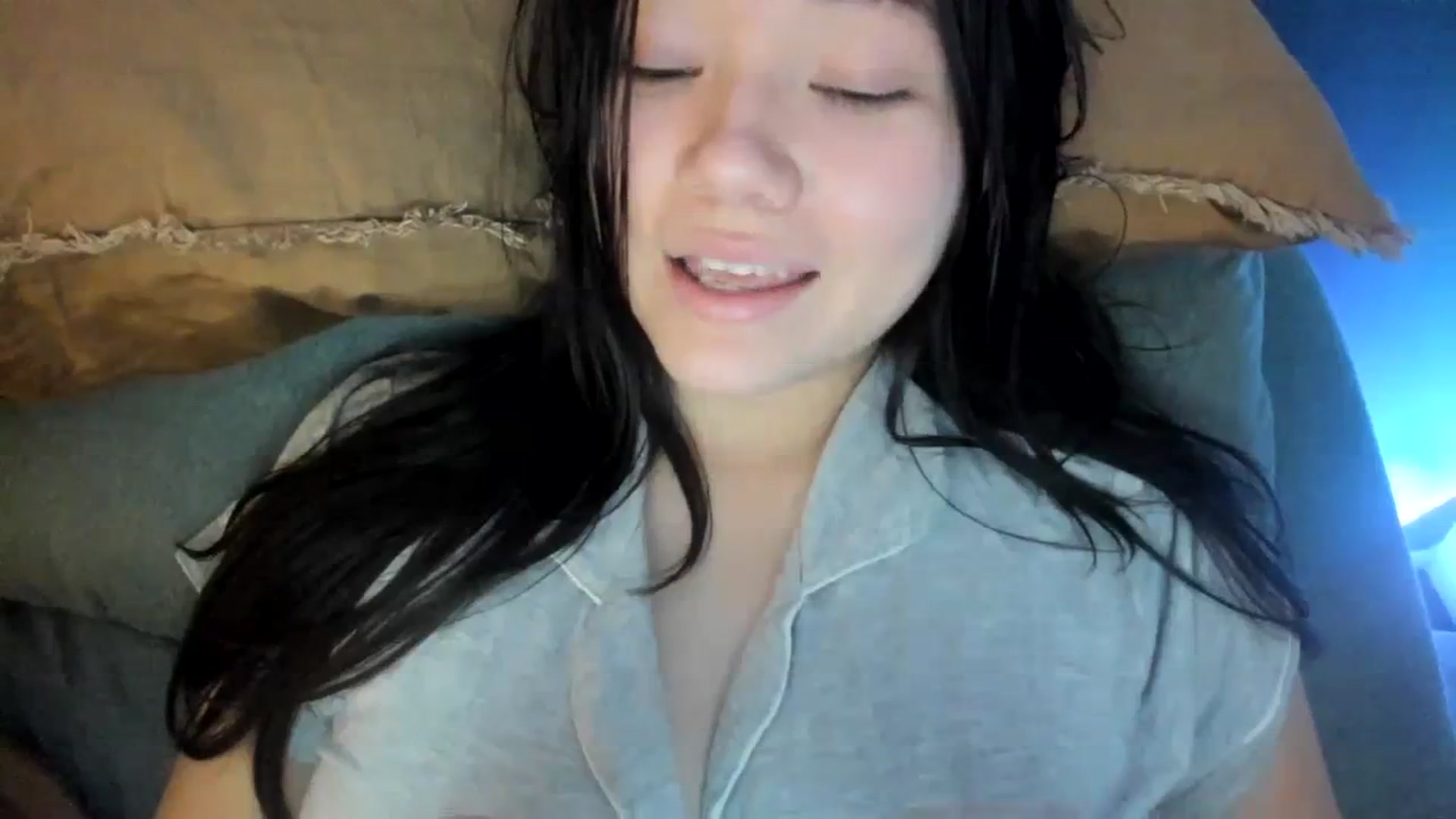 Gallery image thumbnail from imava's myfreecams stream on, 01/28/2024, 10:40 image 9 of 20