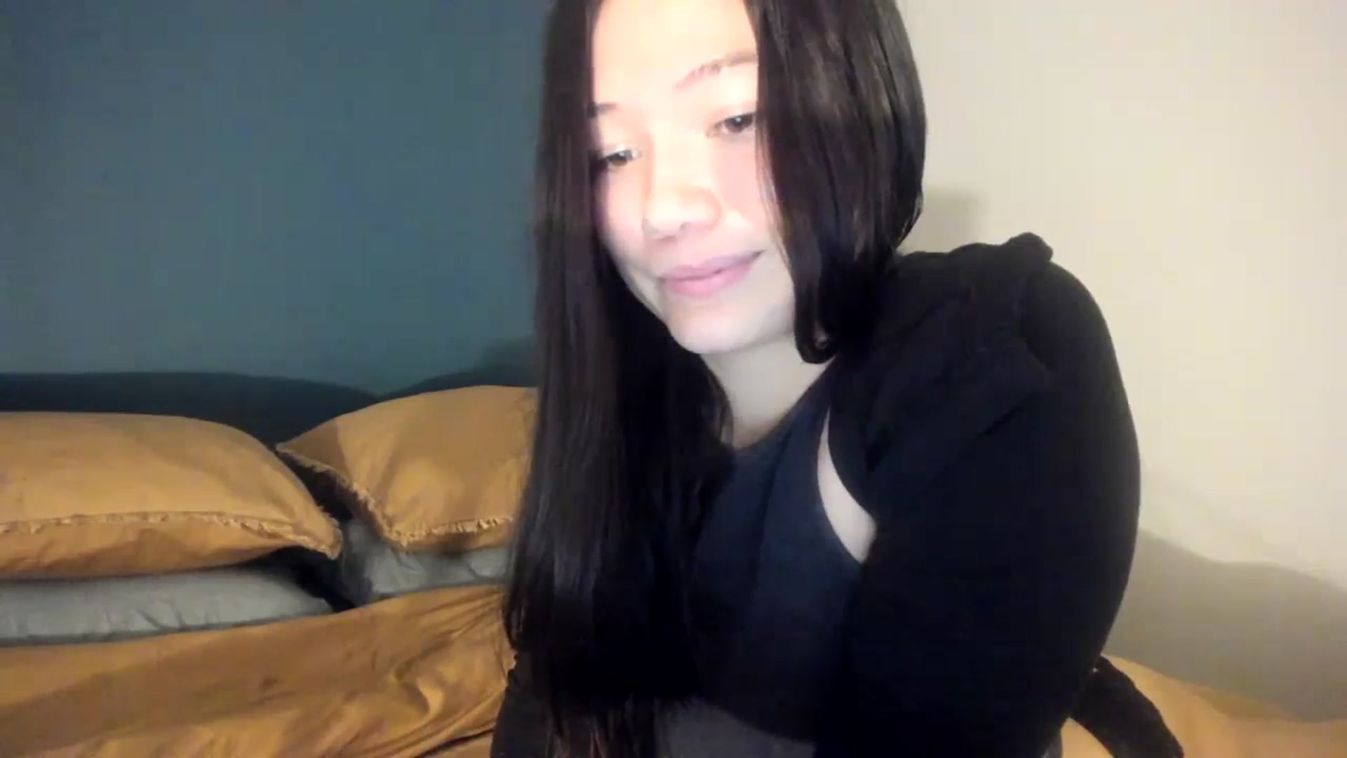 Gallery image thumbnail from imava's myfreecams stream on, 01/29/2024, 09:32 image 10 of 20