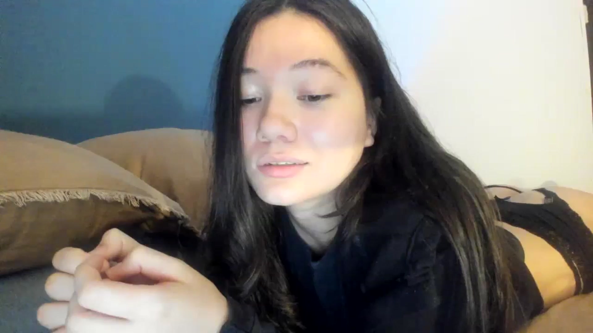 Gallery image thumbnail from imava's myfreecams stream on, 01/29/2024, 10:14 image 14 of 20
