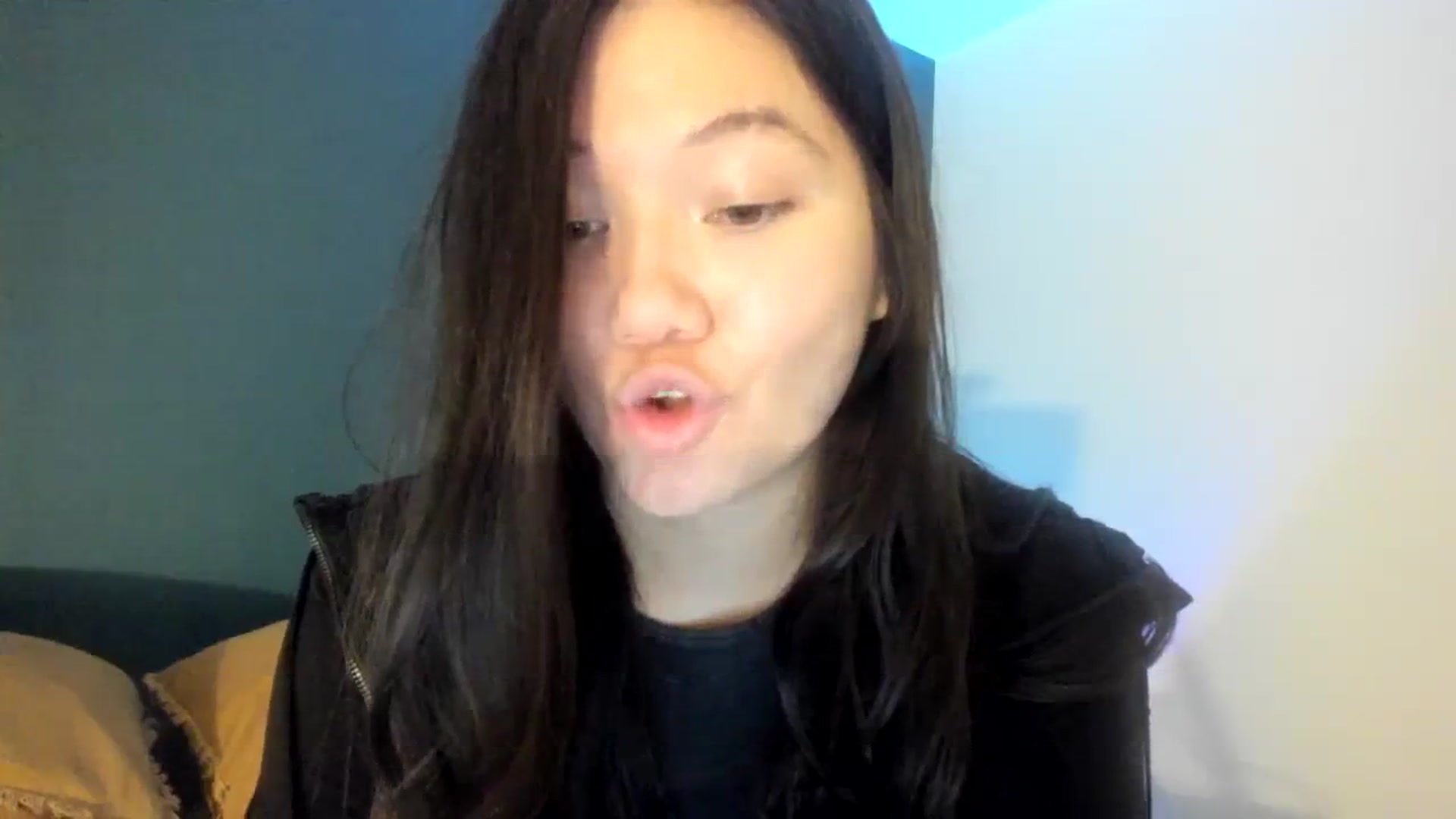 Gallery image thumbnail from imava's myfreecams stream on, 01/29/2024, 10:14 image 7 of 20