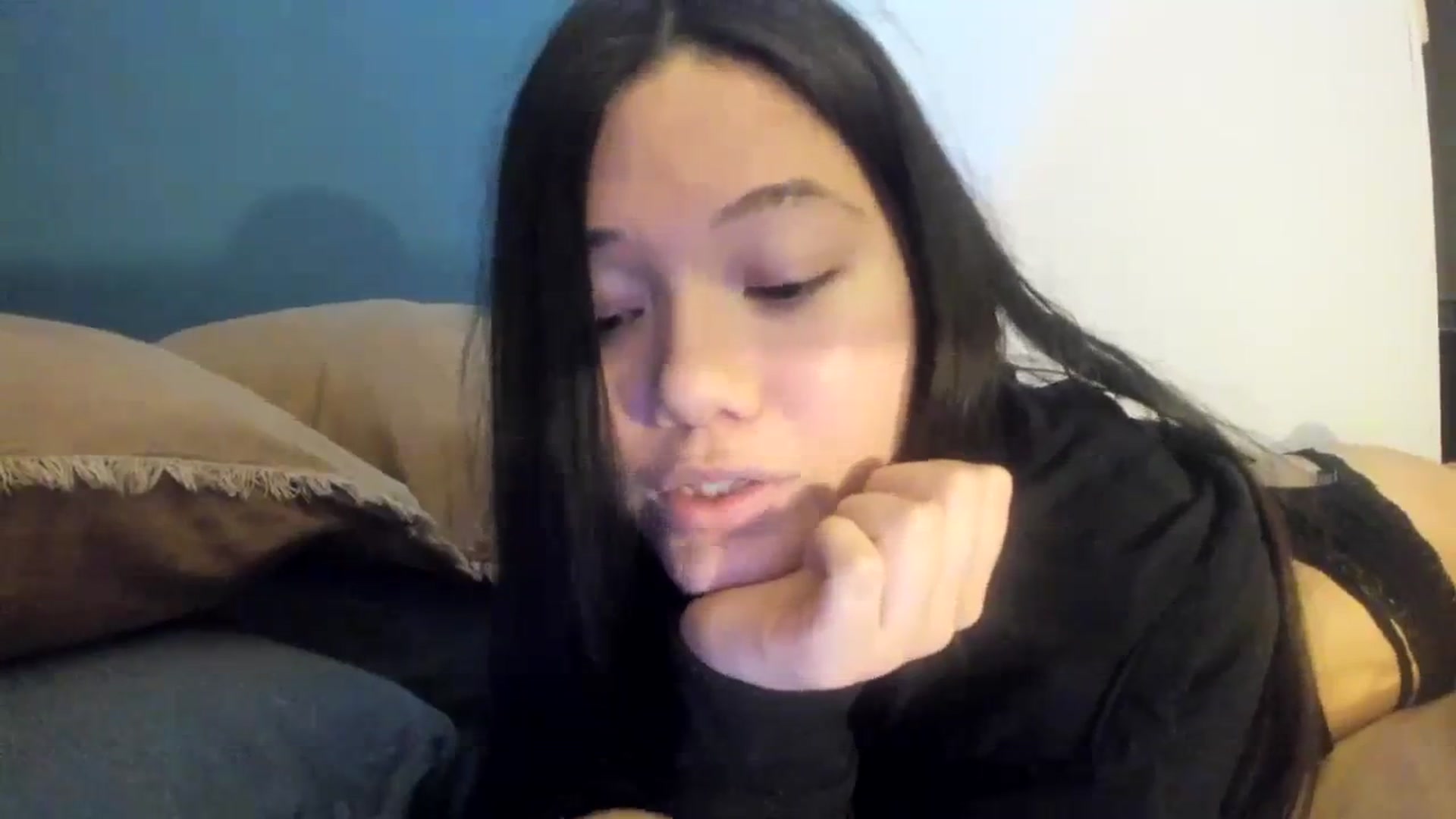 Gallery image thumbnail from imava's myfreecams stream on, 01/29/2024, 10:14 image 19 of 20