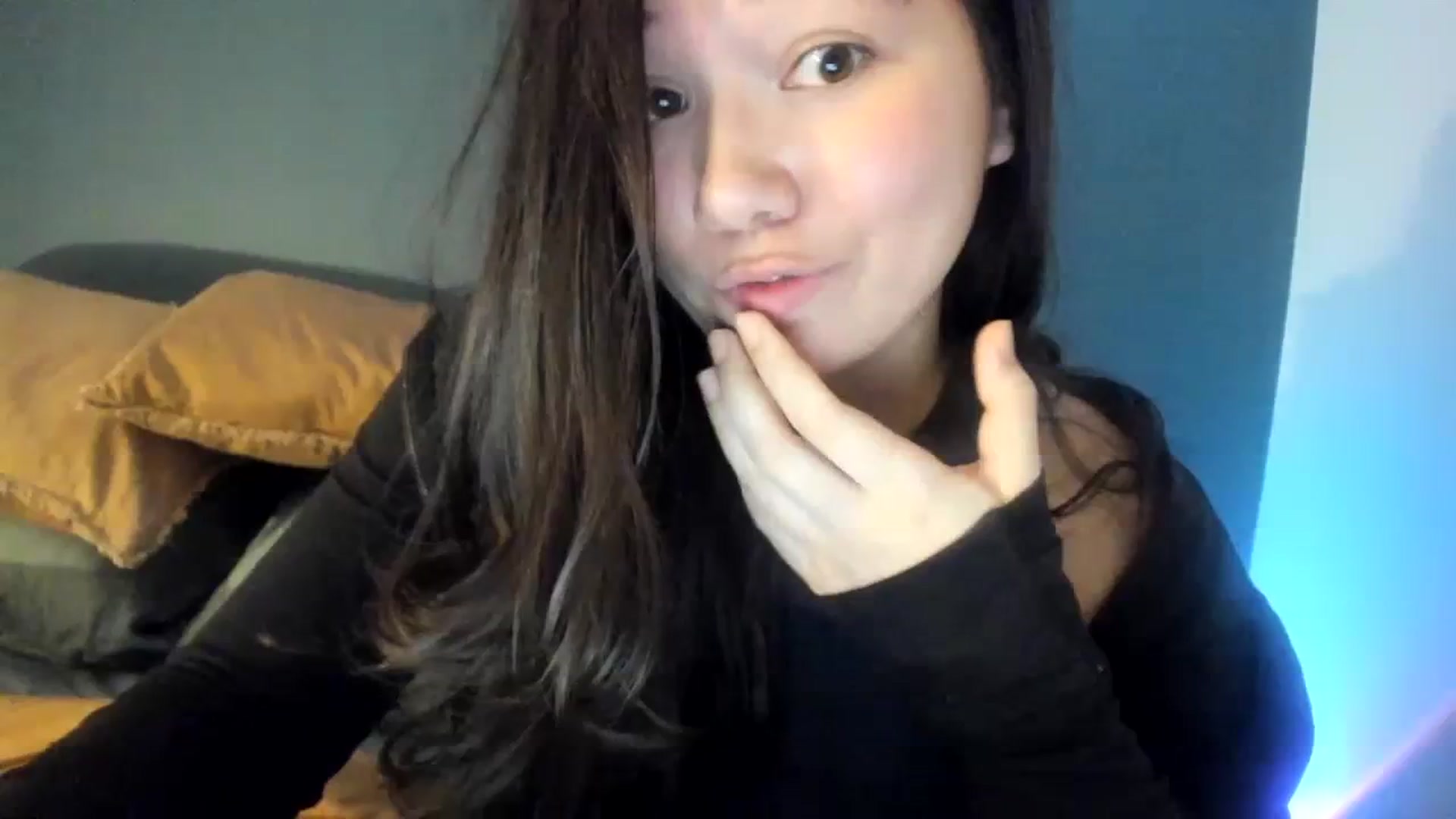 Gallery image thumbnail from imava's myfreecams stream on, 01/29/2024, 13:35 image 20 of 20