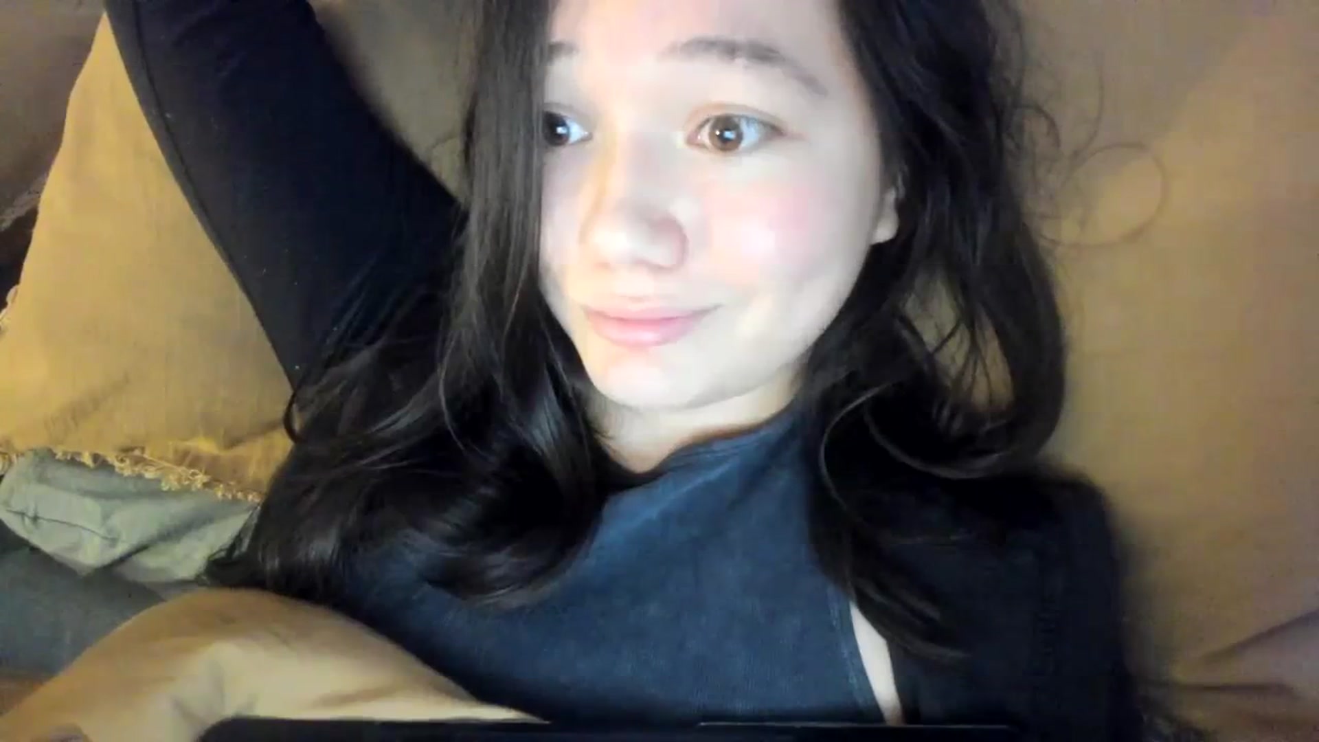 Gallery image thumbnail from imava's myfreecams stream on, 01/29/2024, 13:35 image 17 of 20