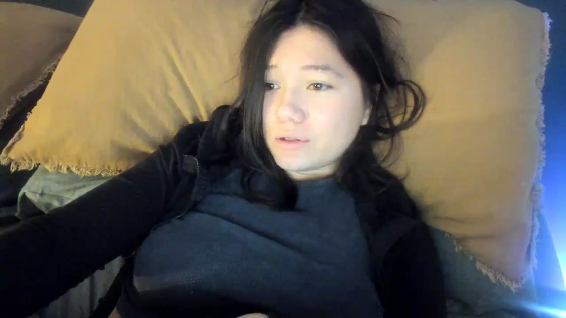 Gallery image thumbnail from imava's myfreecams stream on, 01/29/2024, 13:35 image 12 of 20