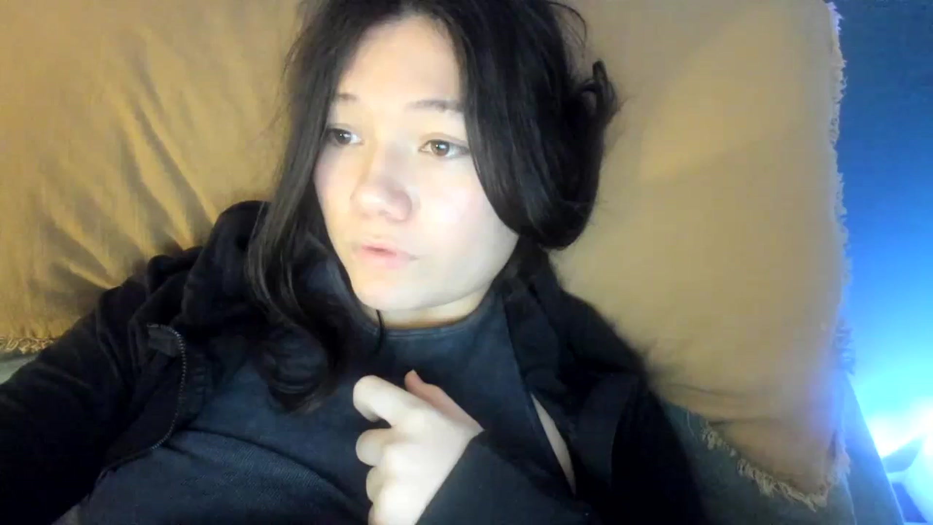 Gallery image thumbnail from imava's myfreecams stream on, 01/29/2024, 13:35 image 11 of 20